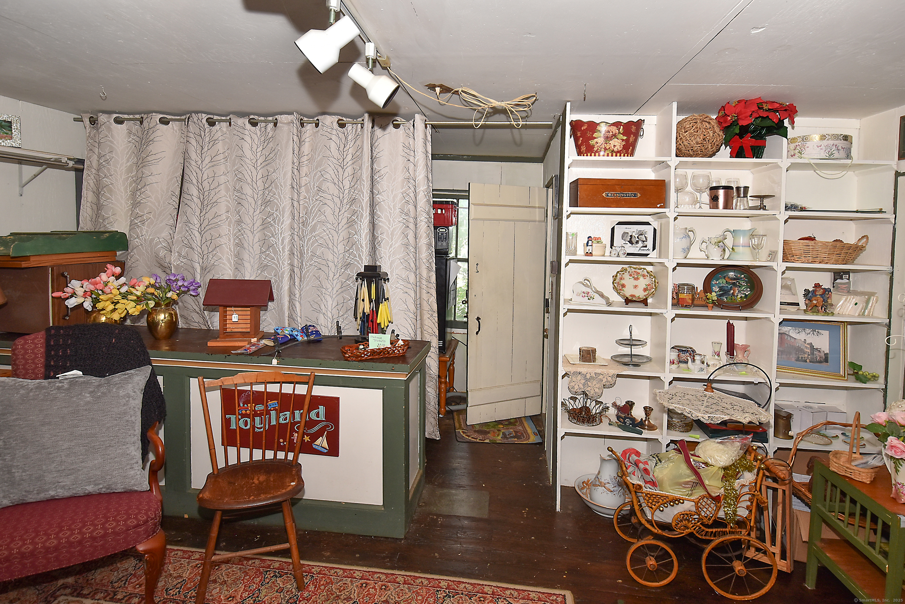 46 Tolland Green Property Photo 11