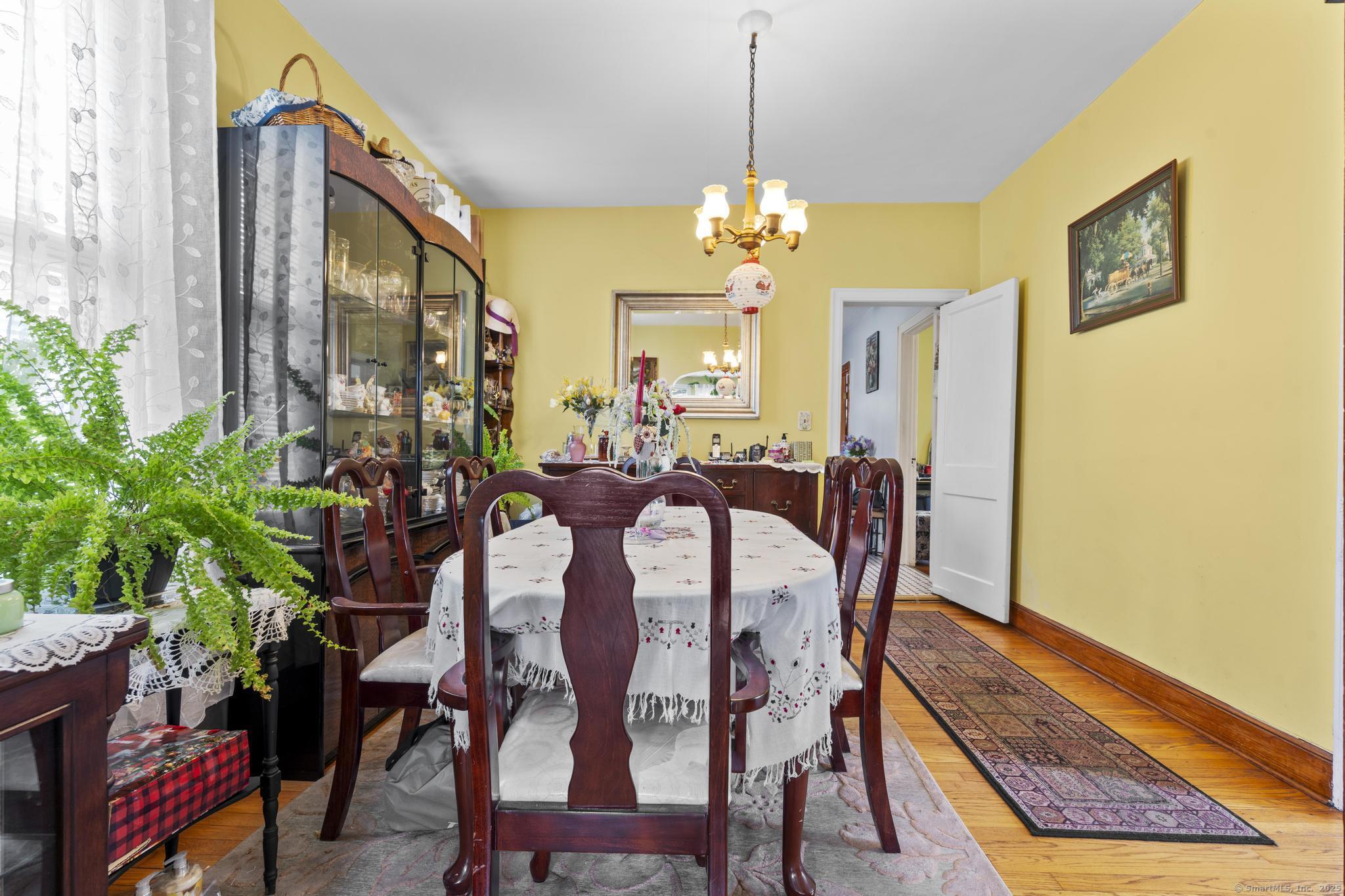 33 Aetna Street Property Photo 17