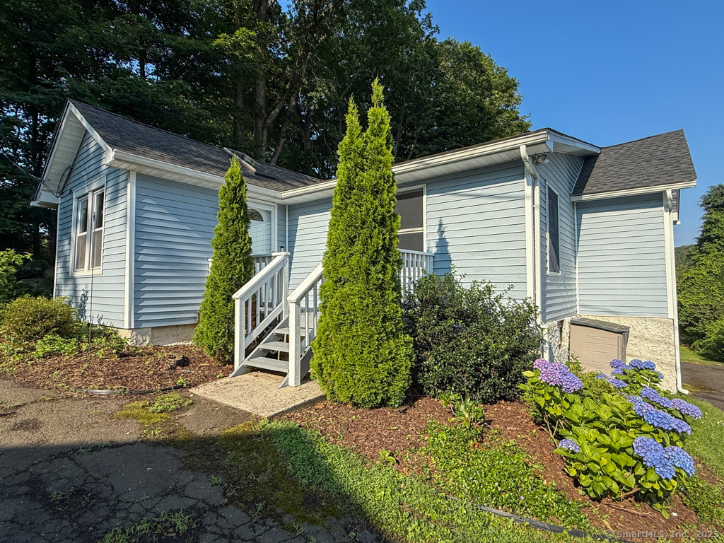 51 Vista Avenue