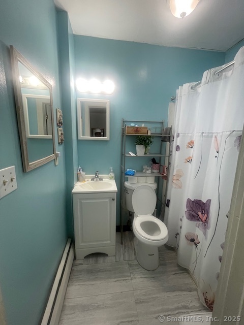 561 East Street Property Photo 8