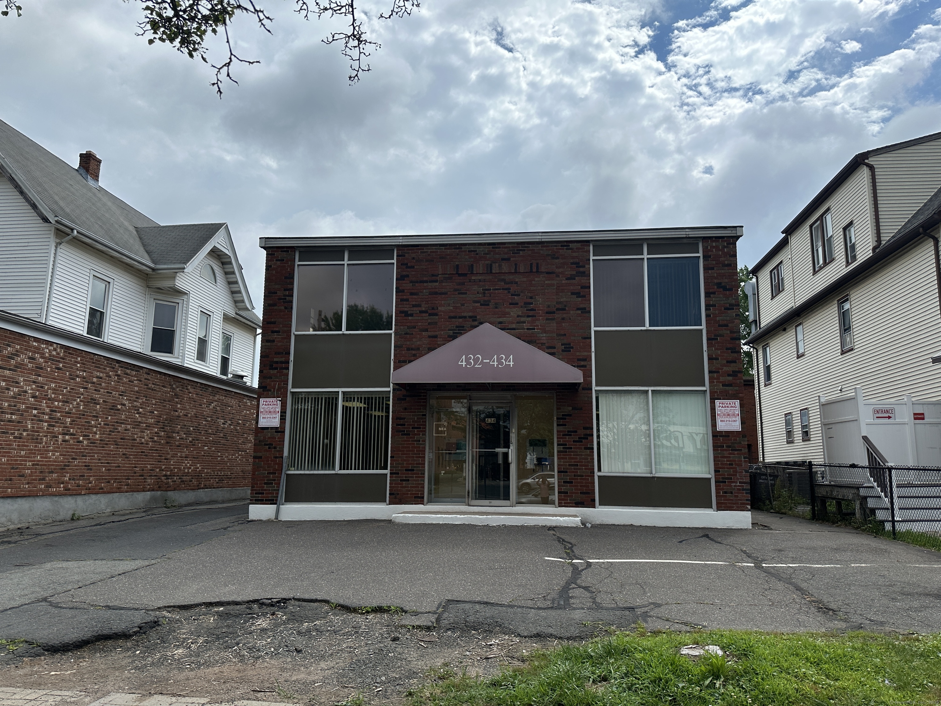 432 Franklin Avenue Property Photo 1