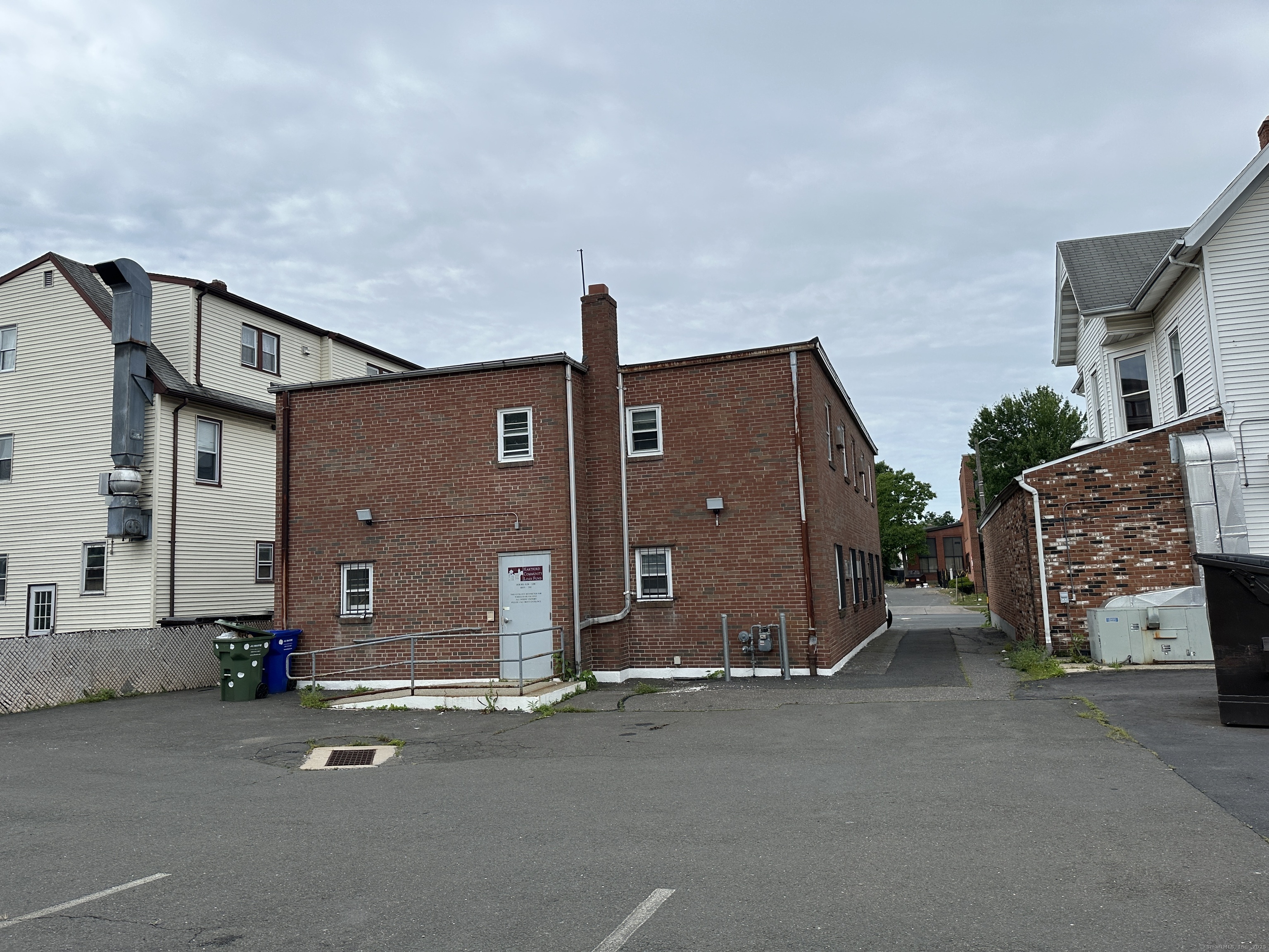 432 Franklin Avenue Property Photo 4