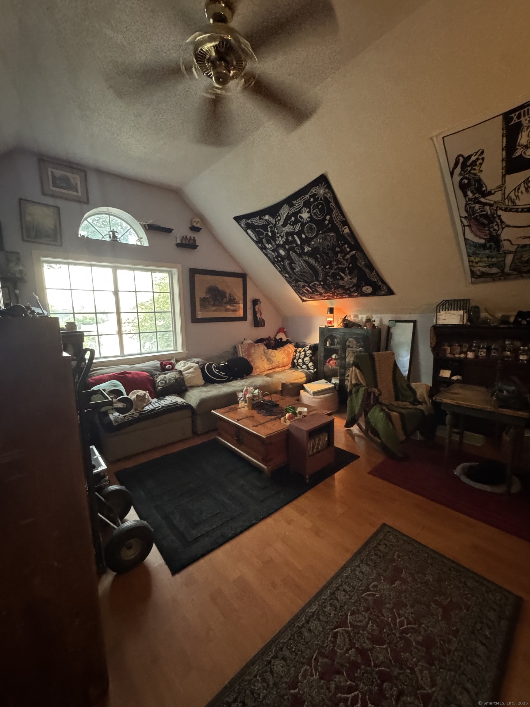 445 Main East Street Property Photo 2