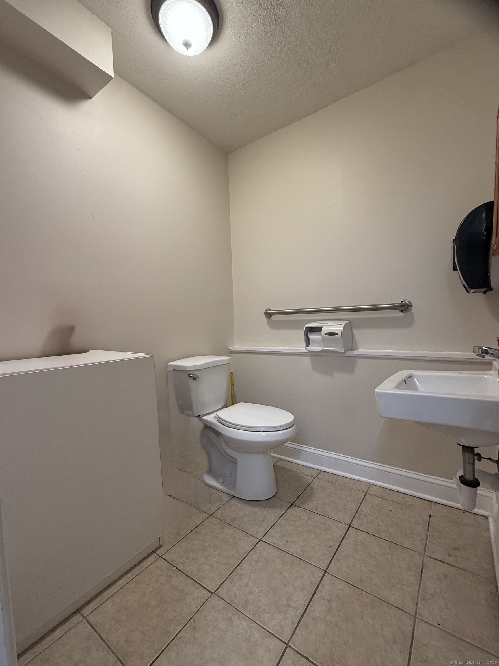 158 Waterbury Road Property Photo 6