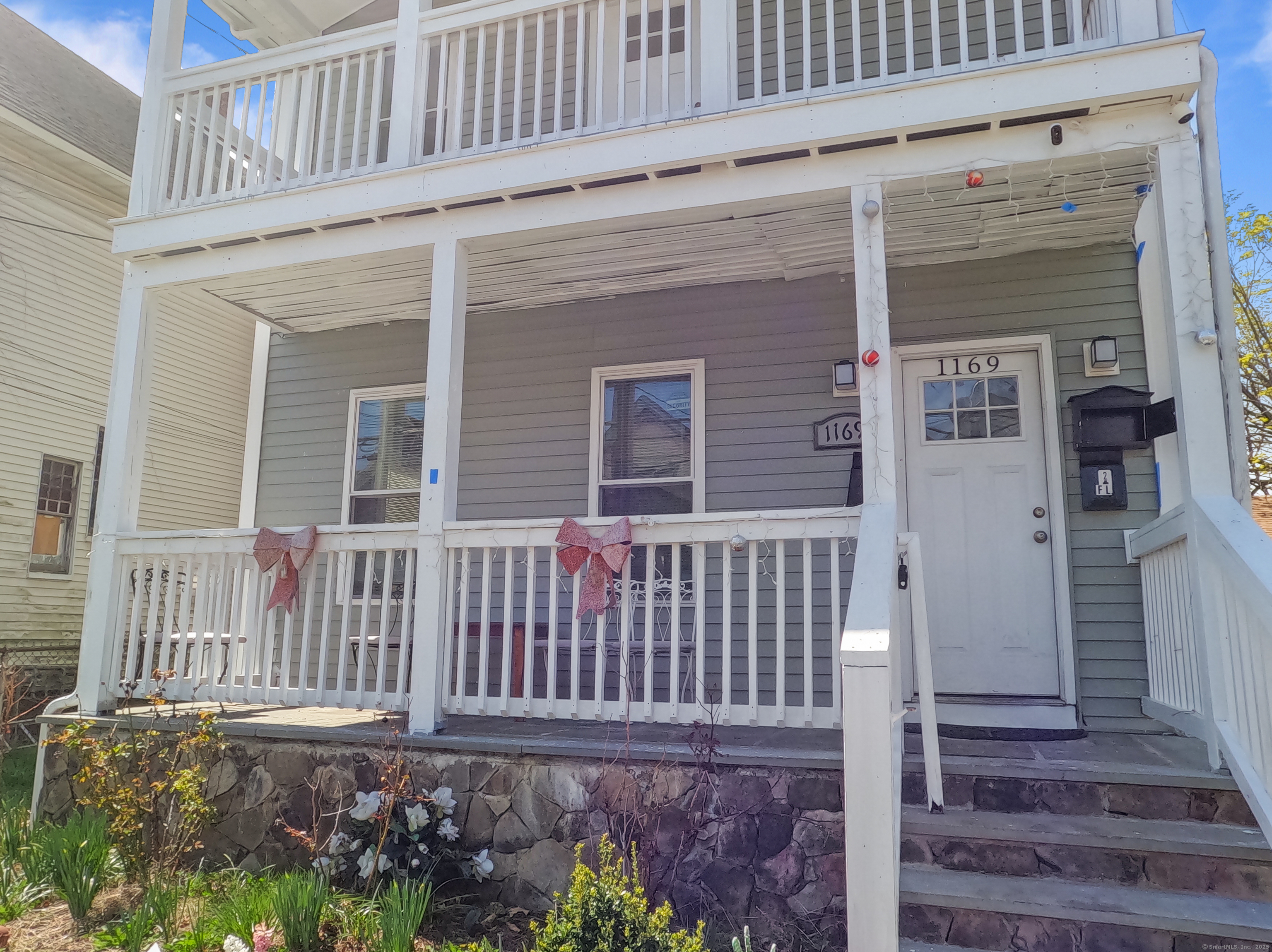 1169 Iranistan Ave Property Photo 1