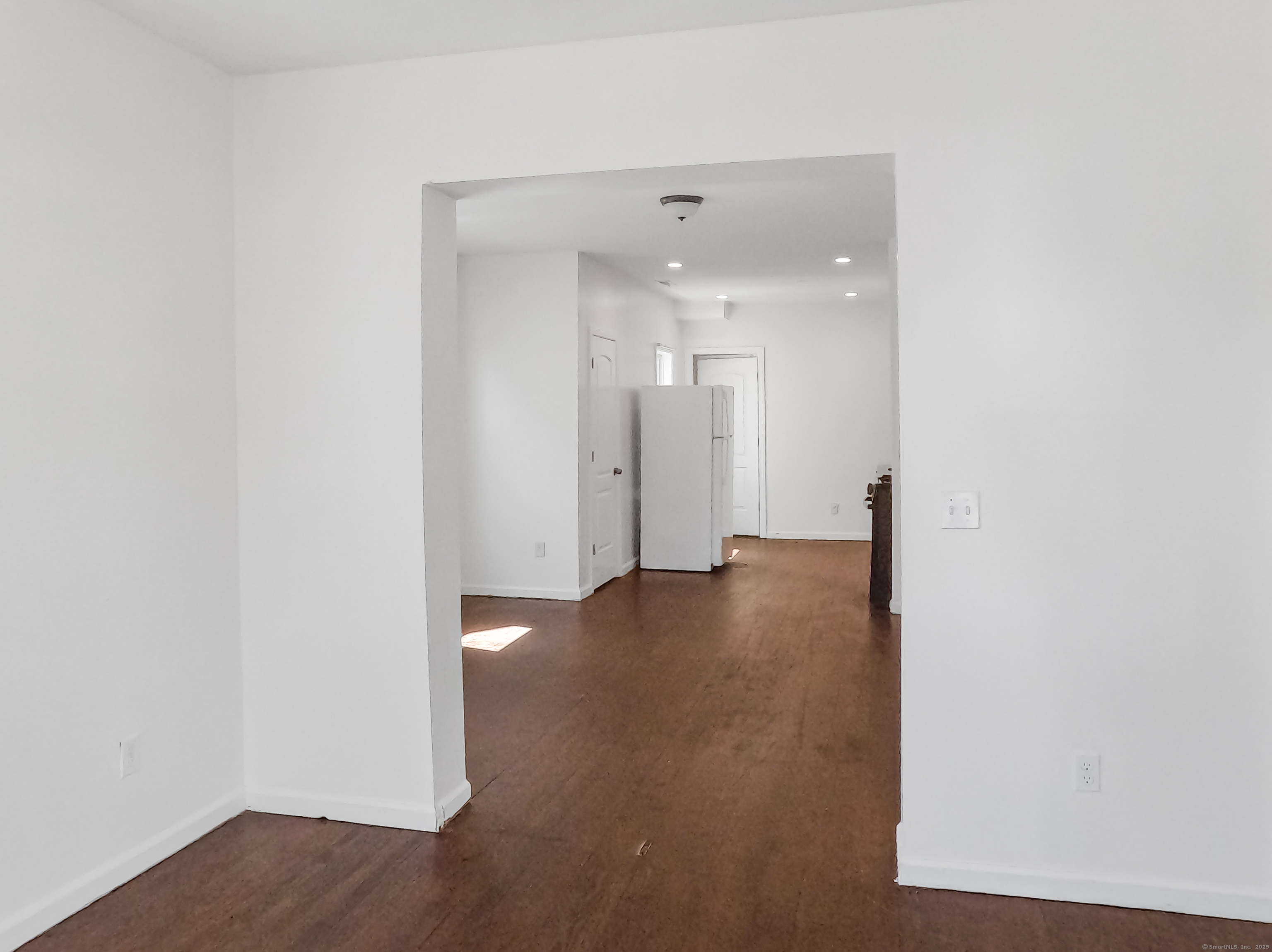 1169 Iranistan Ave Property Photo 8