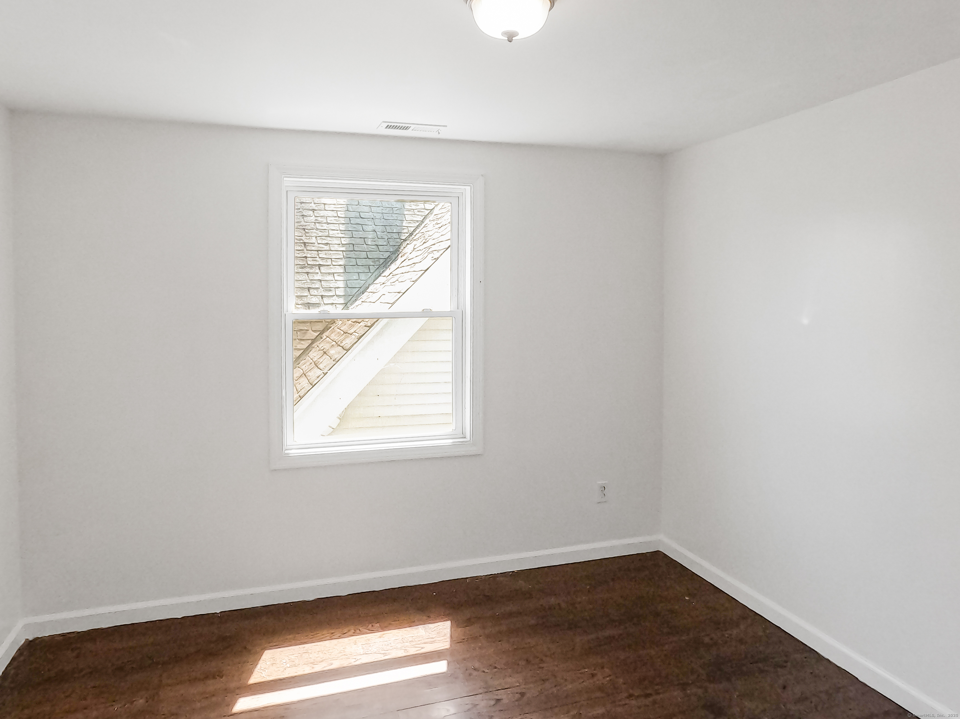 1169 Iranistan Ave Property Photo 22