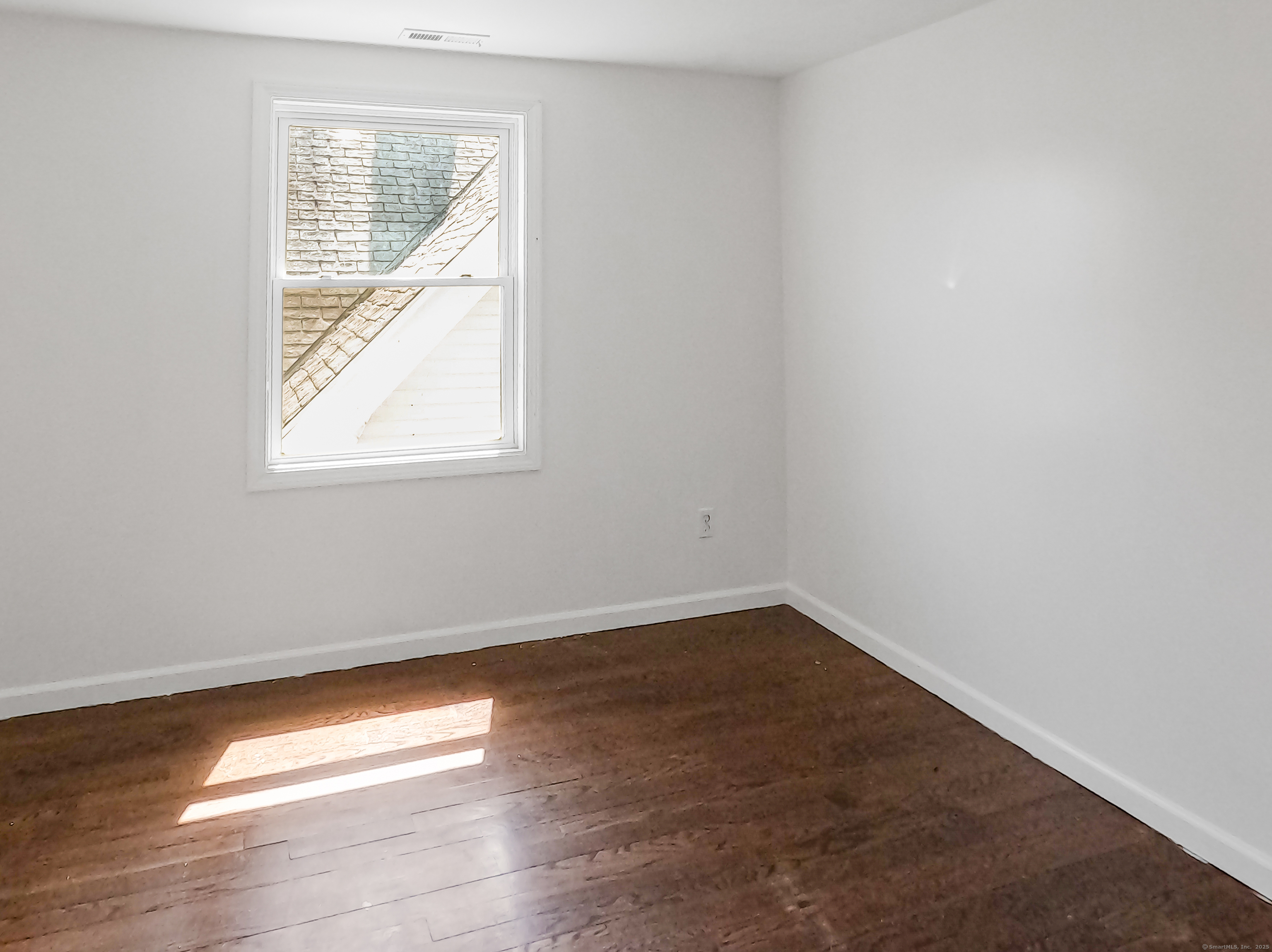 1169 Iranistan Ave Property Photo 23