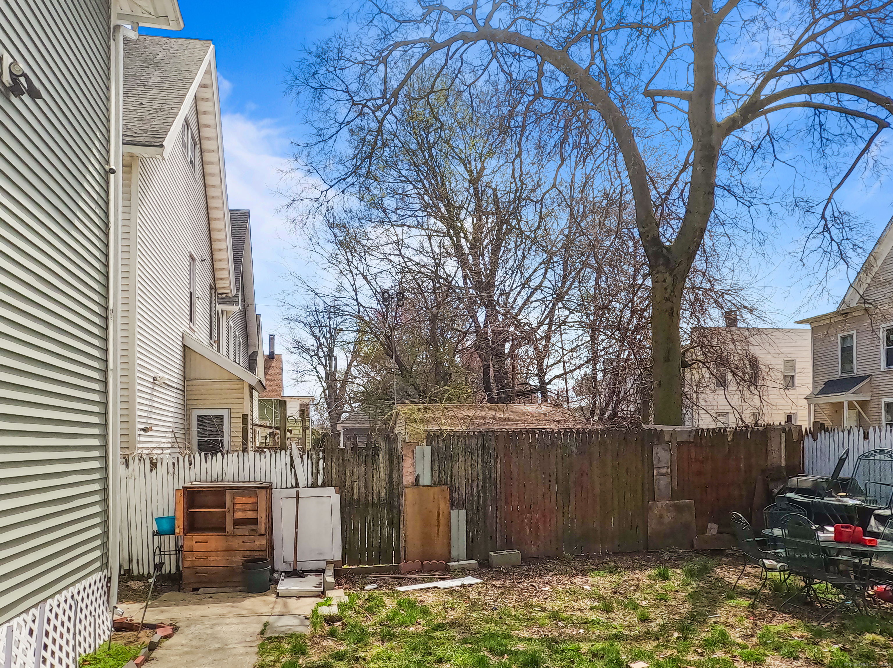 1169 Iranistan Ave Property Photo 29