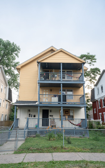 105 Magnolia St Property Photo 1