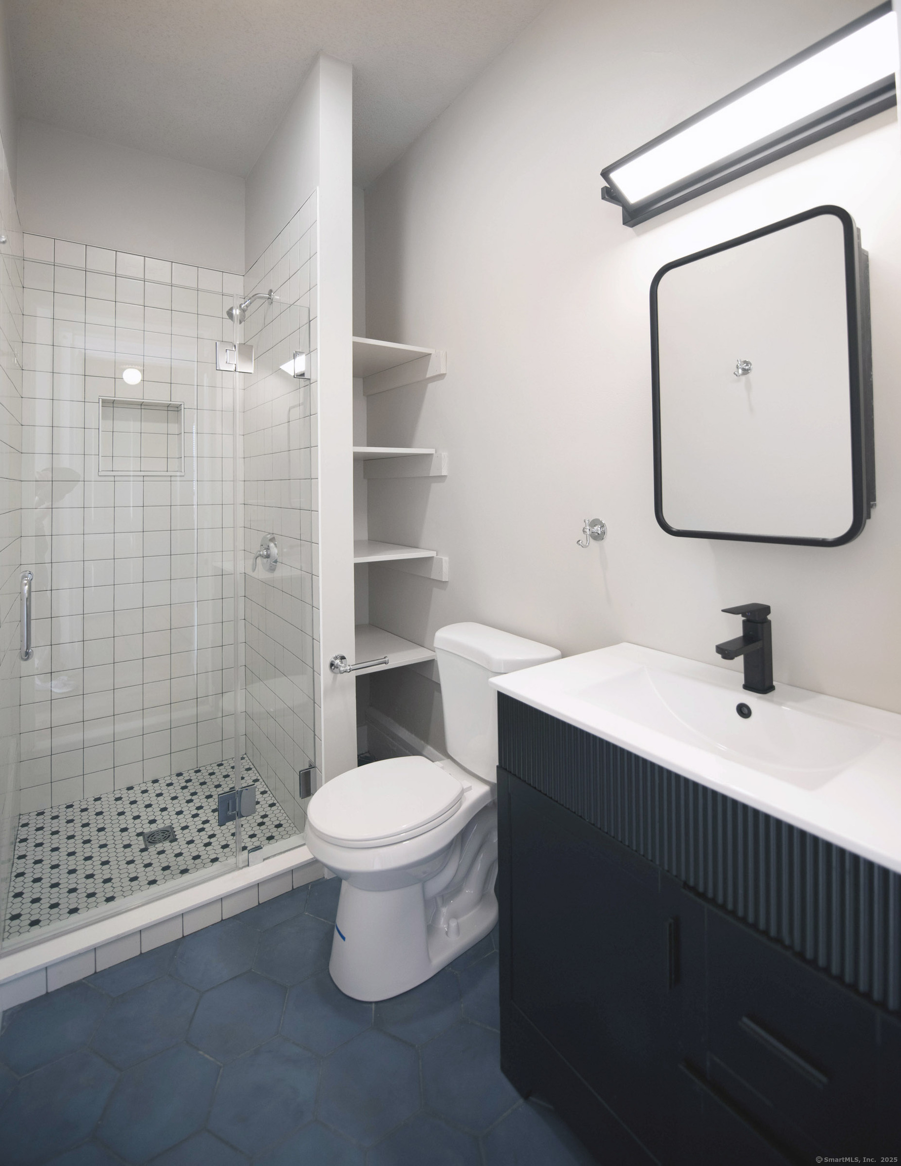 214 Broadway Property Photo 3