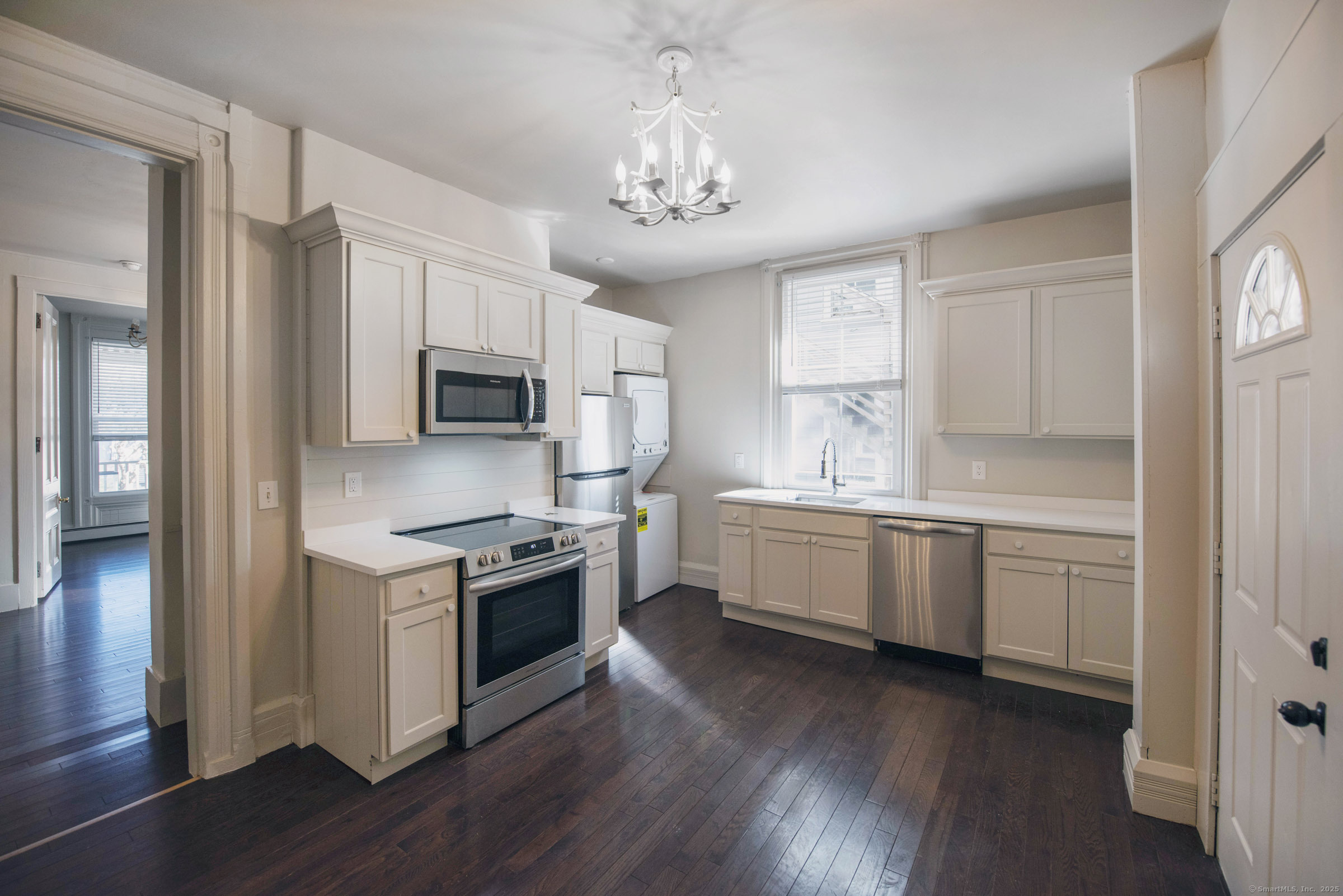 214 Broadway Property Photo 6