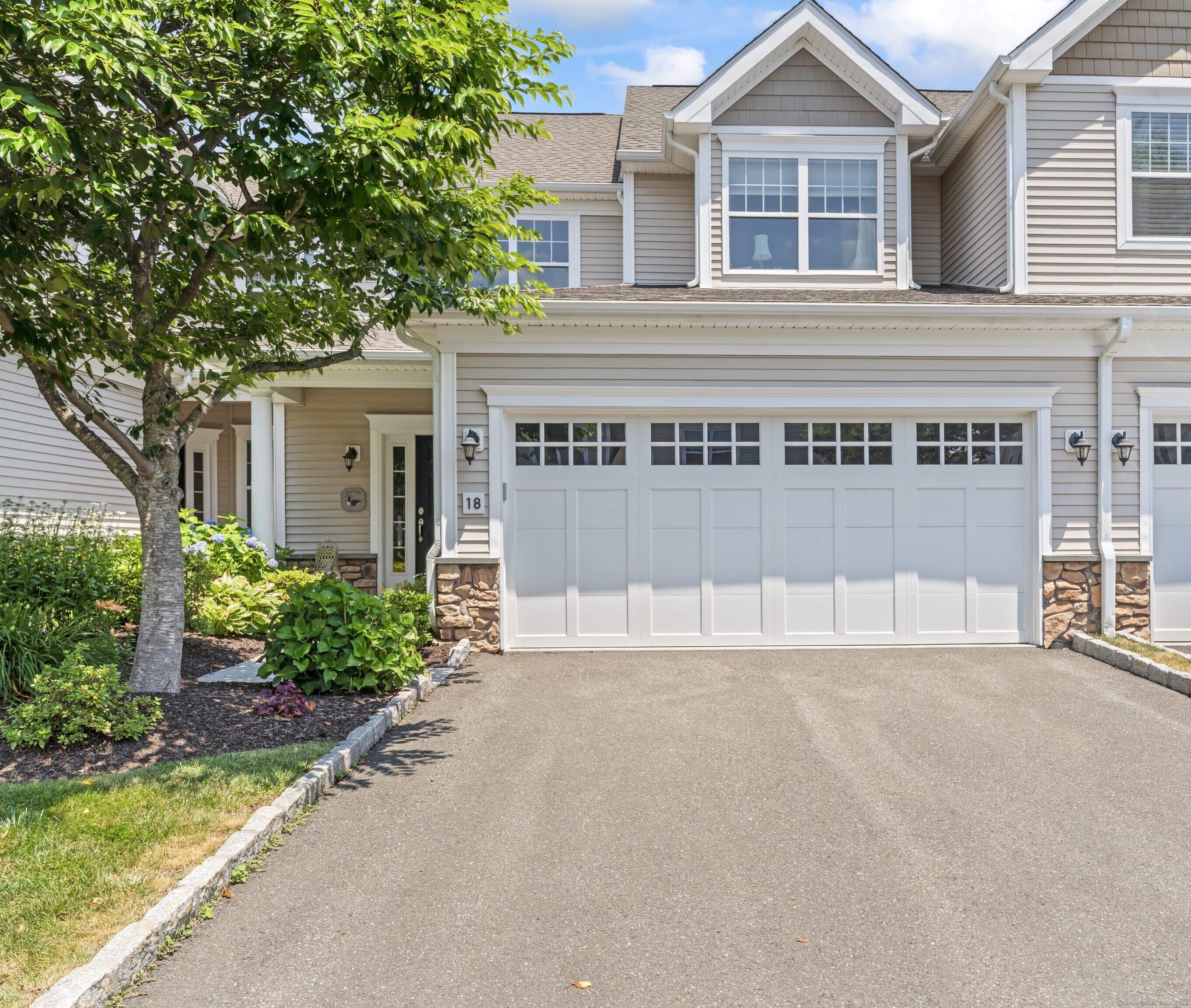 18 Briar Ridge 18 Drive Property Photo 1