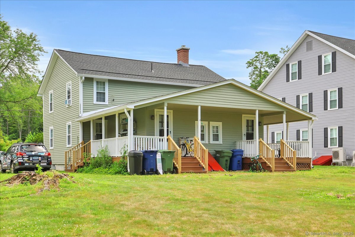 80 Tunxis St Property Photo 5
