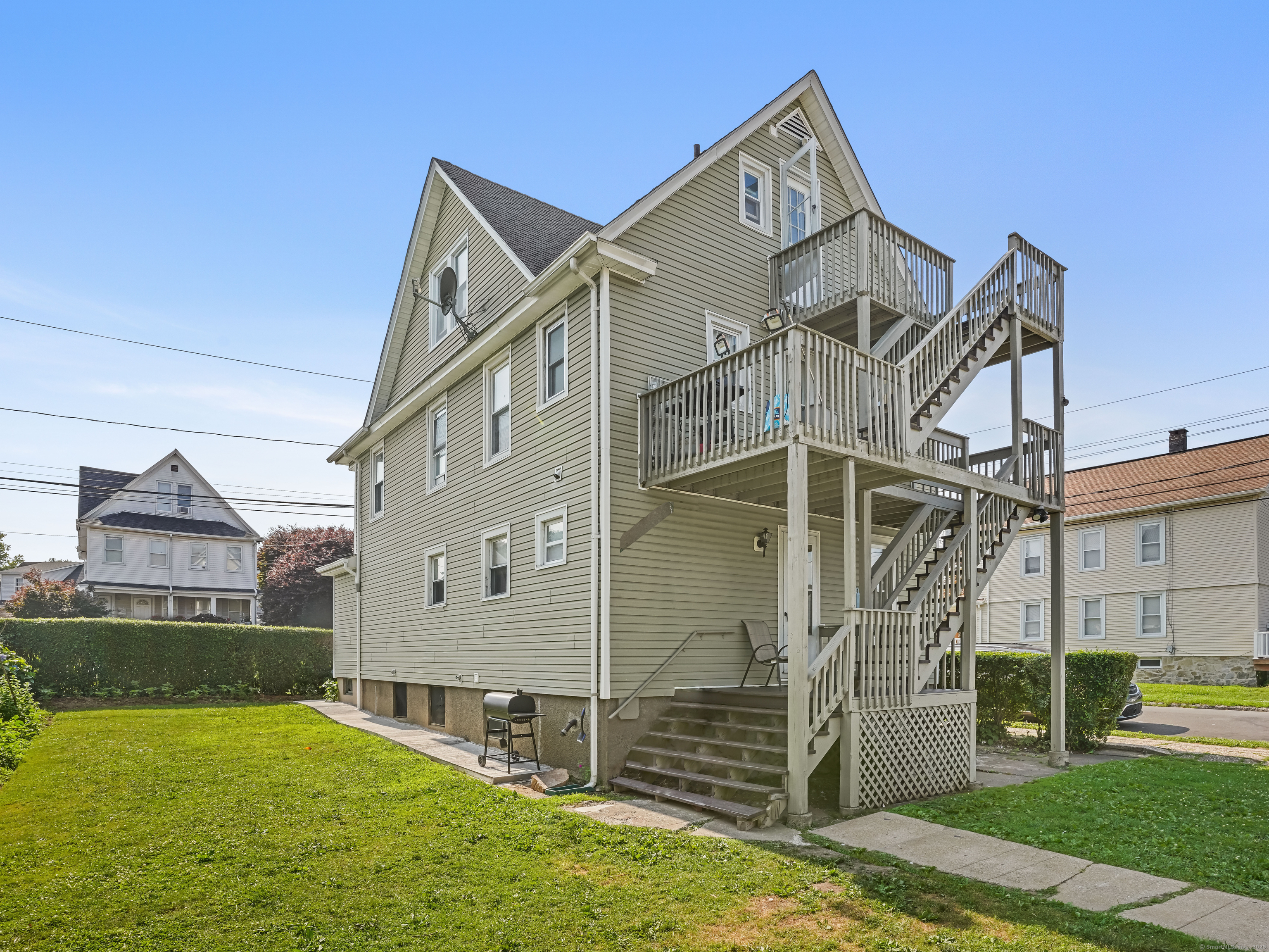 88 Amsterdam Avenue Property Photo 1