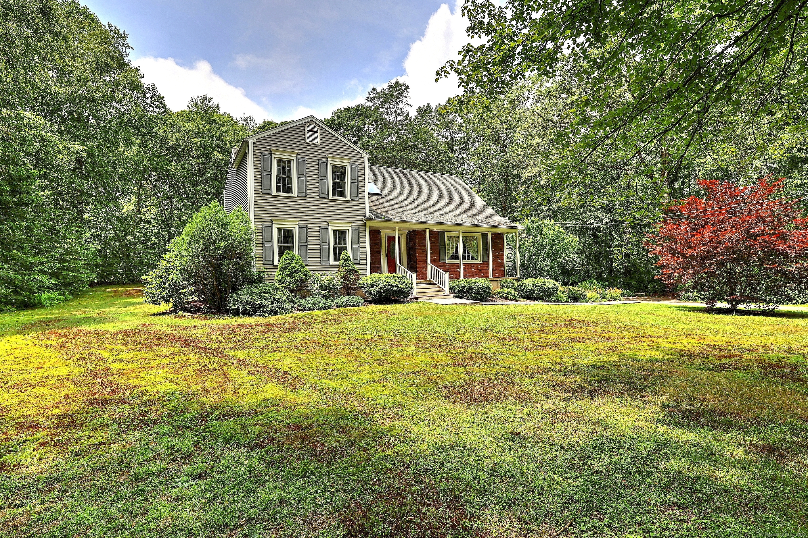679 Litchfield Turnpike Property Photo 1