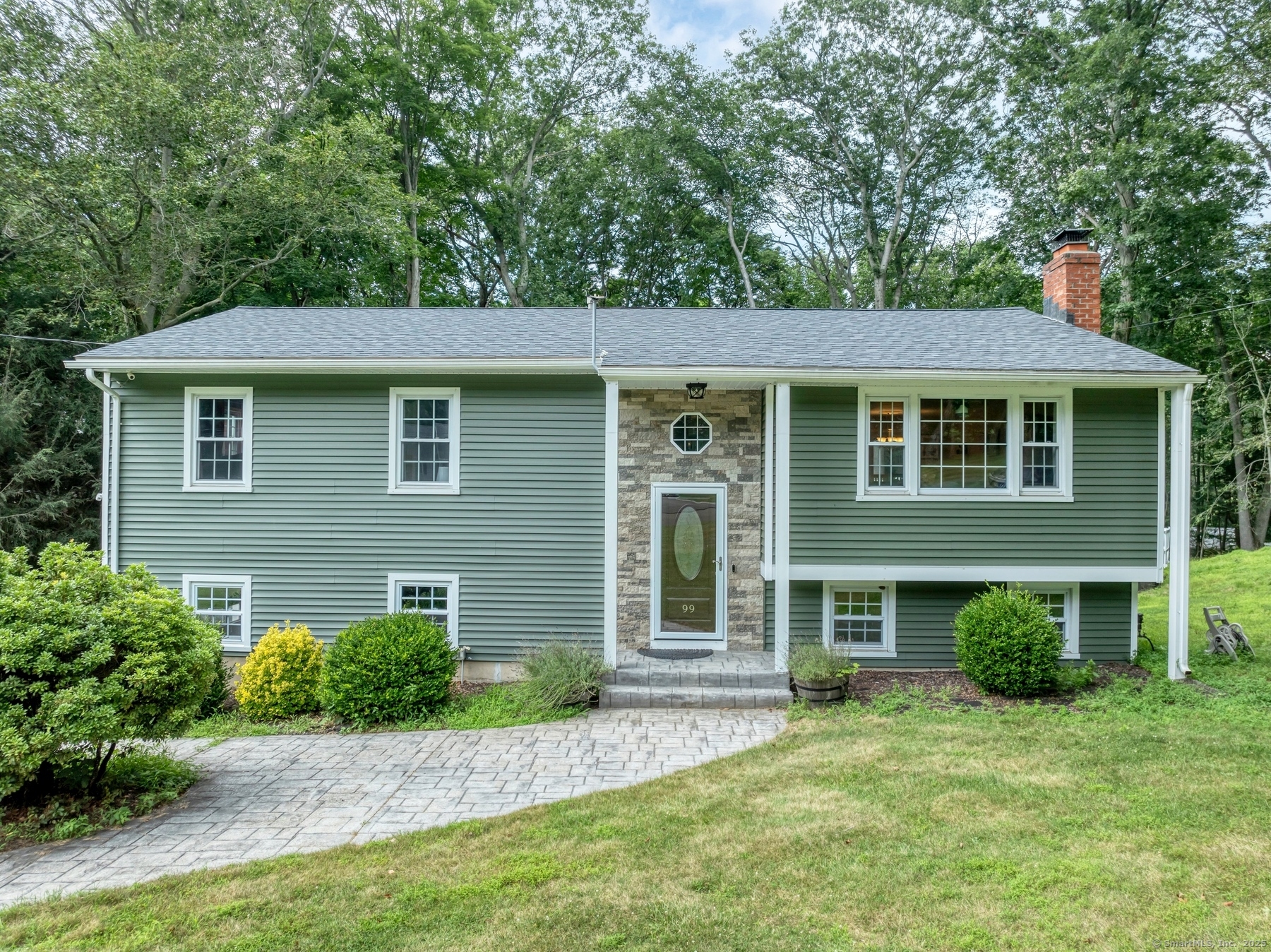 99 Pine Knob Terrace Property Photo 1