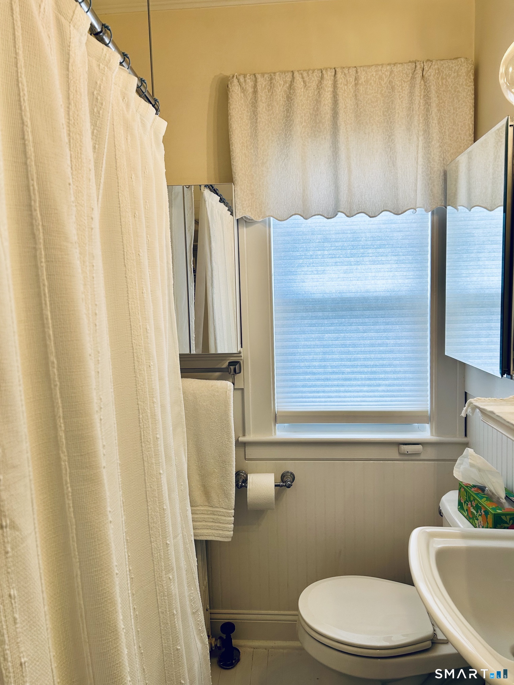 12 Yale Avenue Property Photo 5