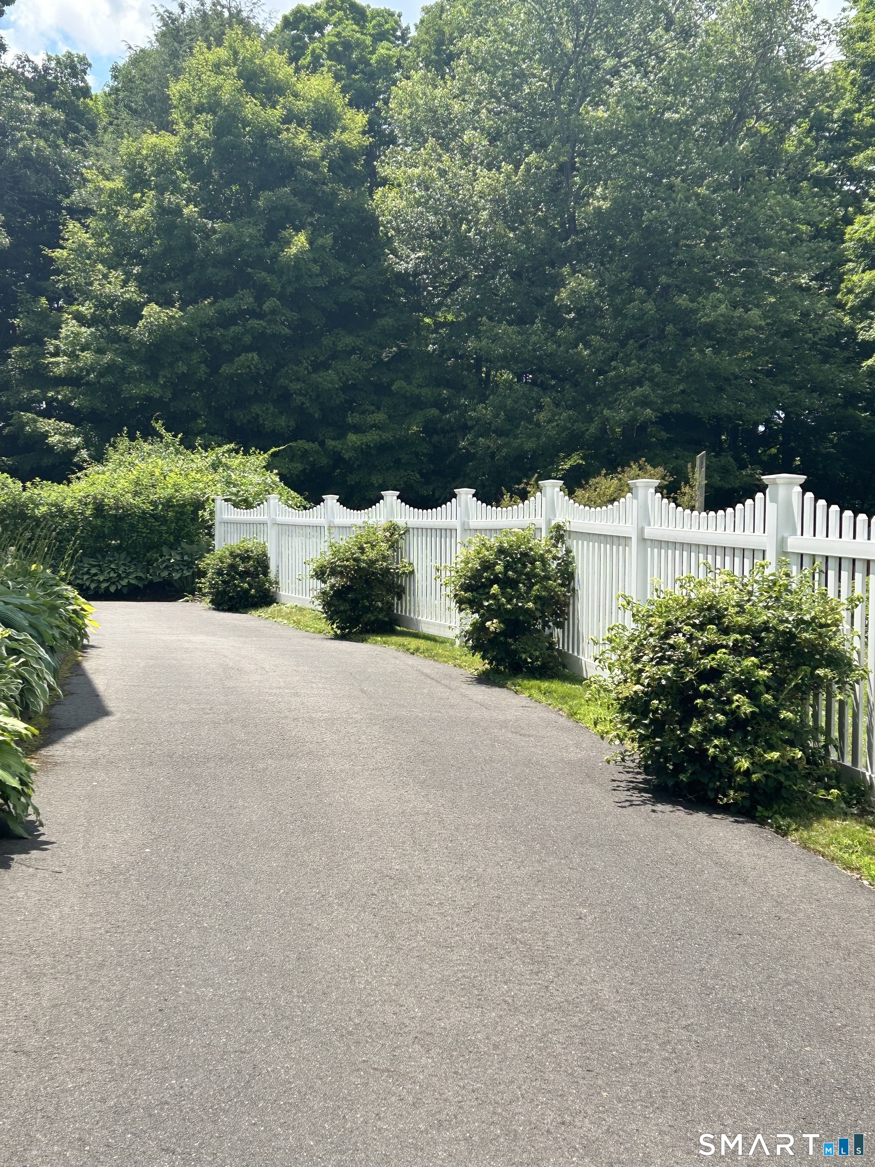 12 Yale Avenue Property Photo 11