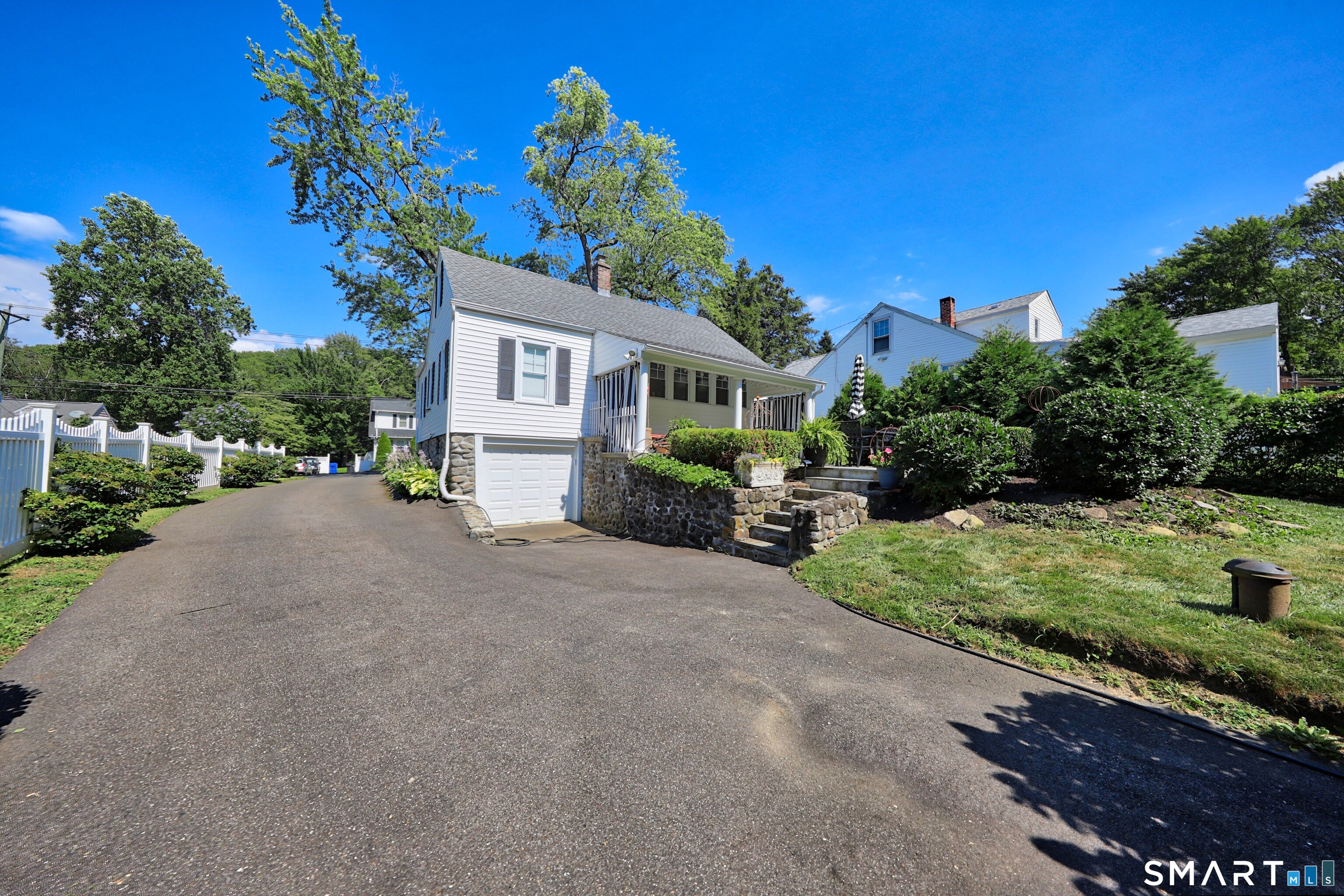 12 Yale Avenue Property Photo 12