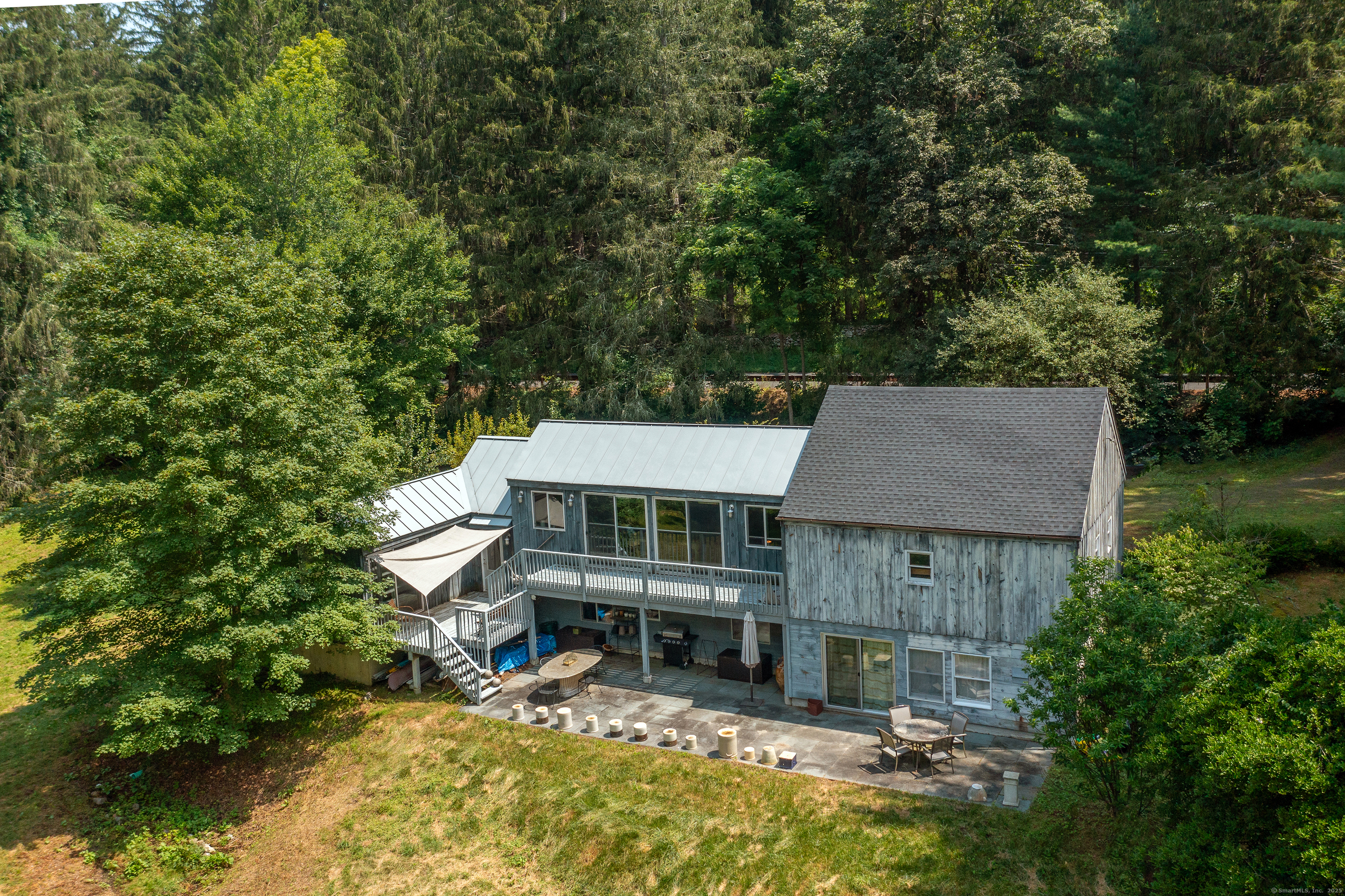 359 Nettleton Hollow Road Property Photo 1