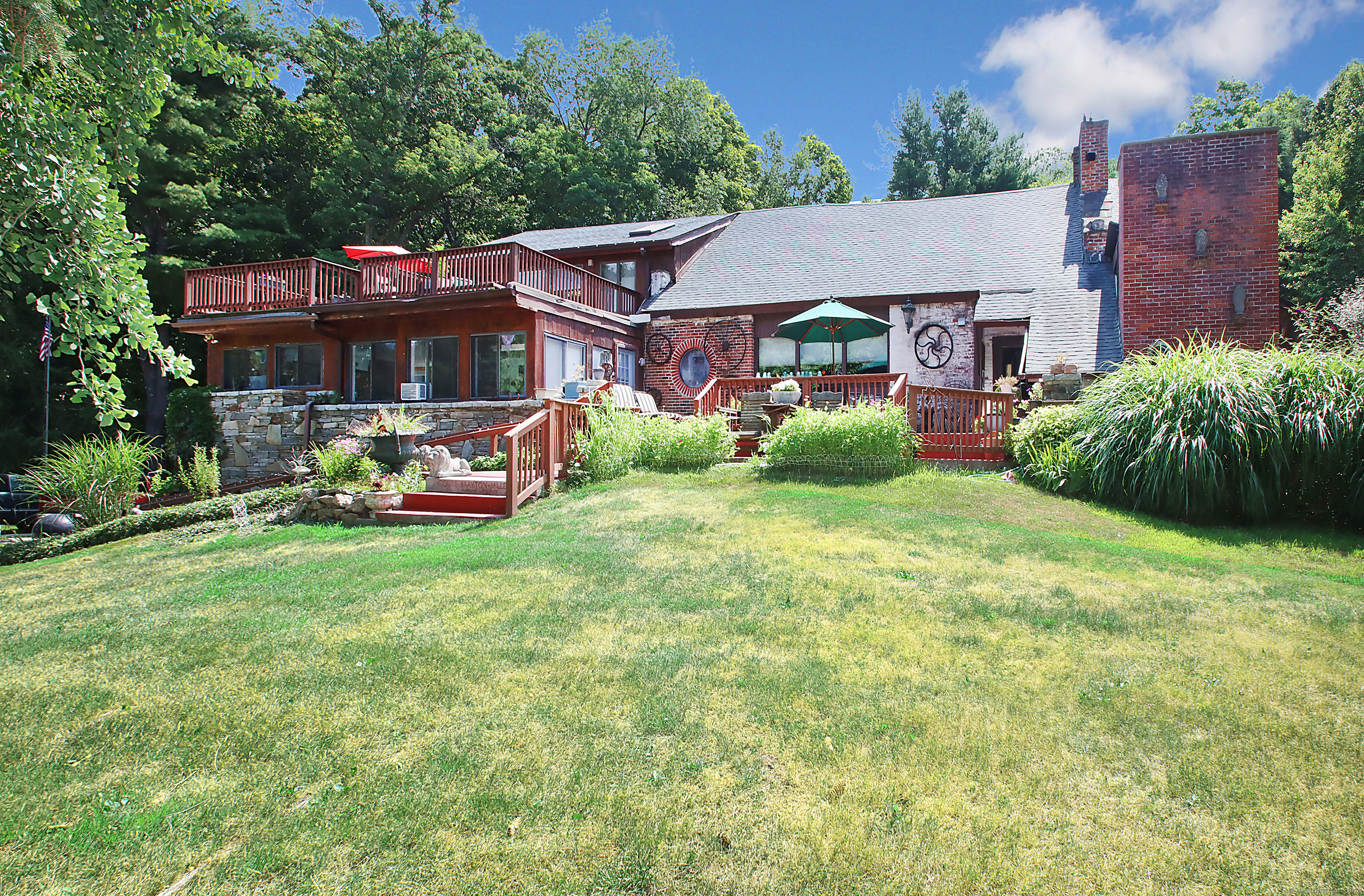 8 Dillon Road Property Photo 1