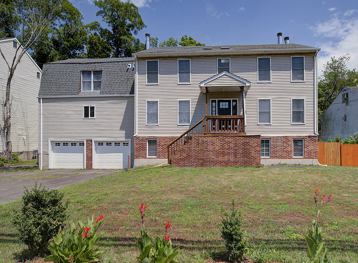 1681 Litchfield Turnpike Property Photo 1