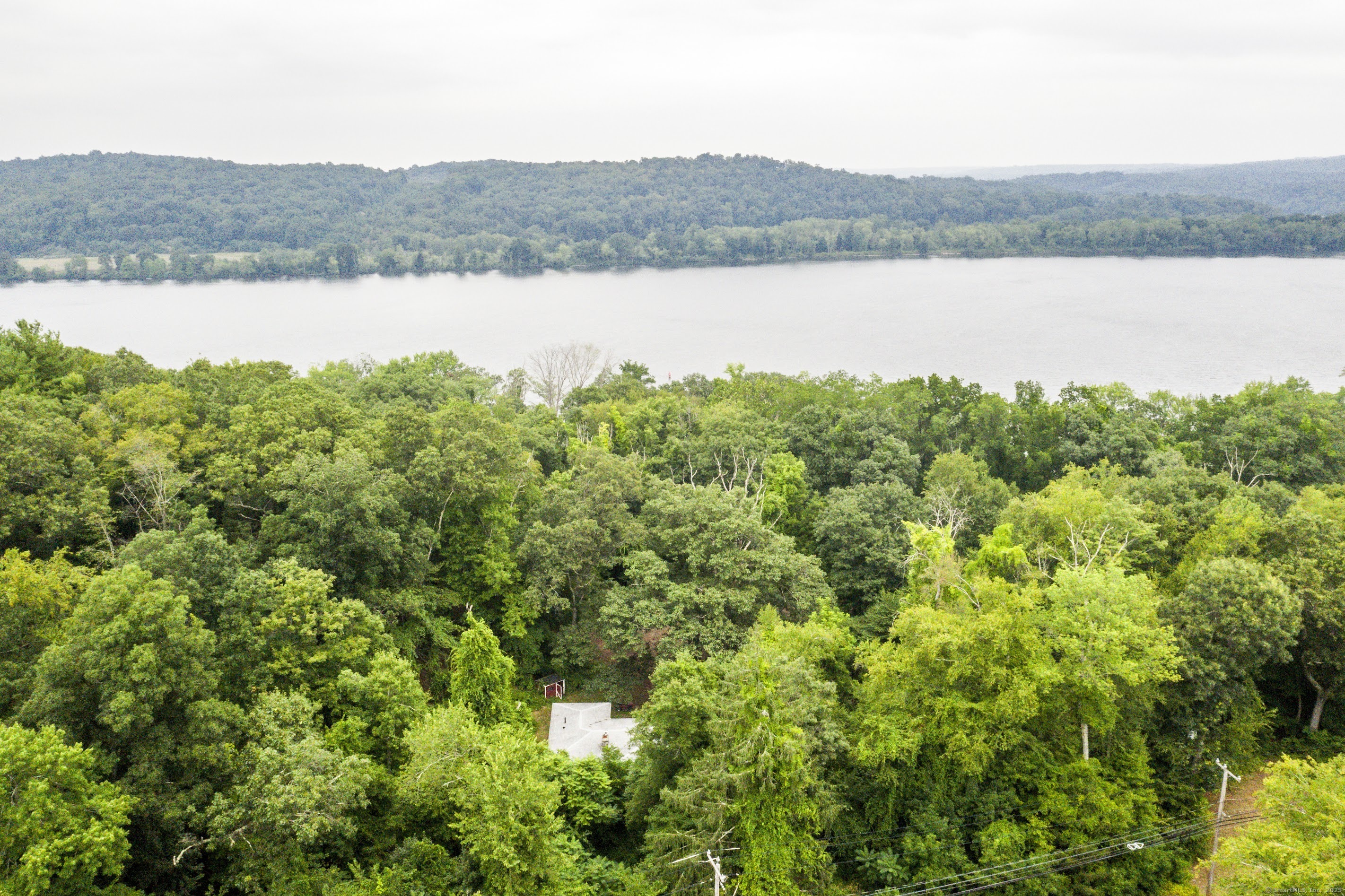 1086 Saybrook Road Property Photo 1