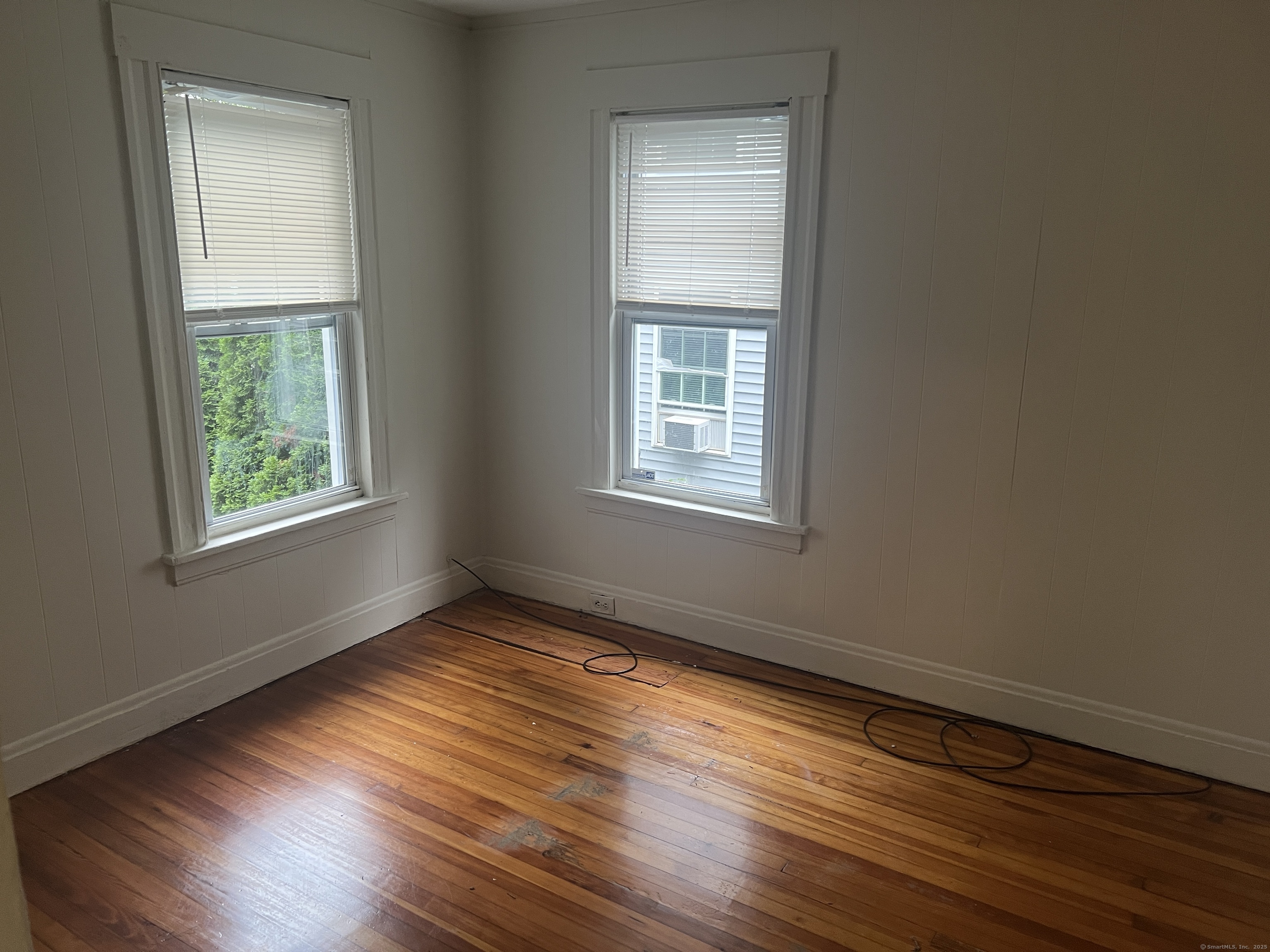 855 Brewster Street Property Photo 6