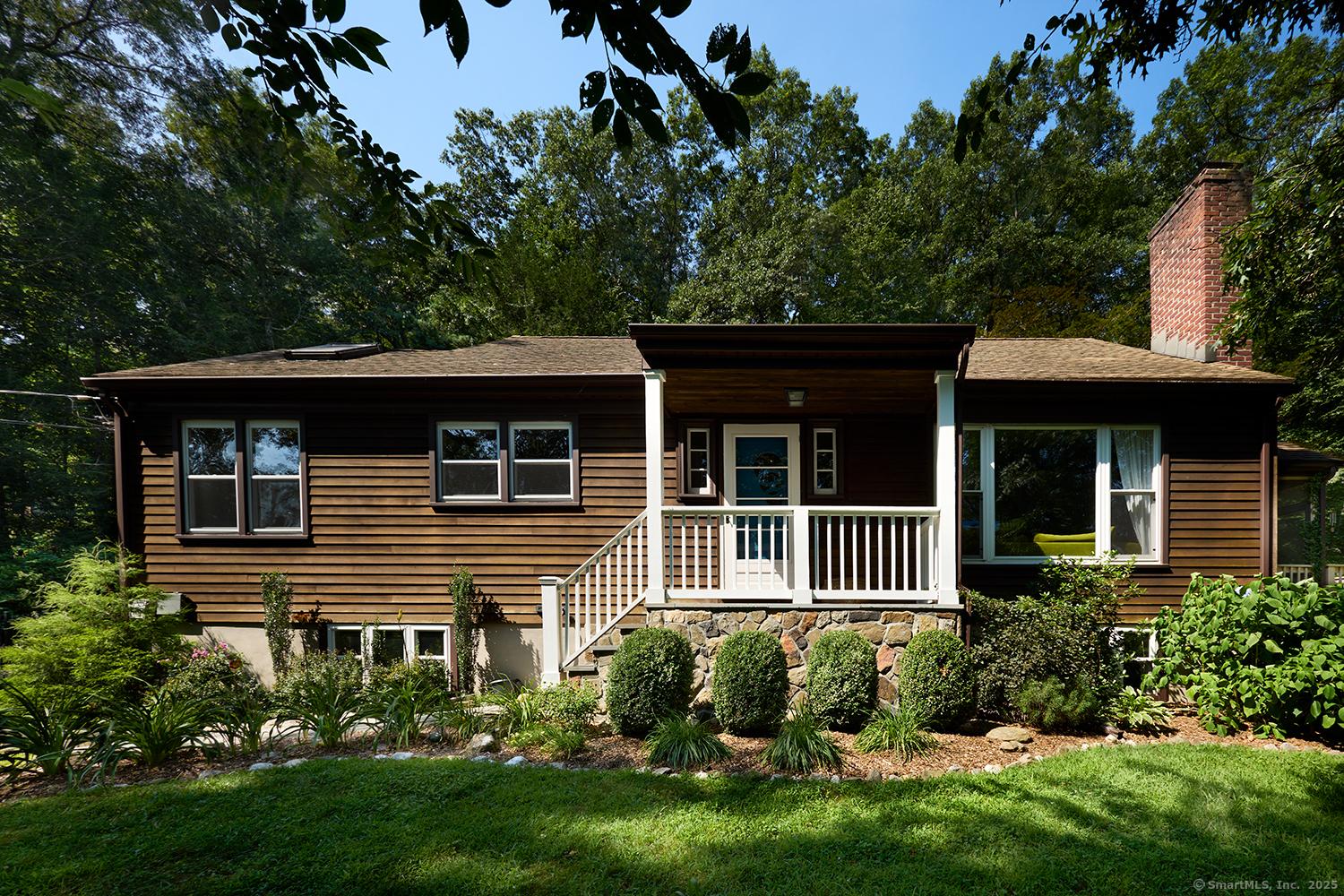 3 Pomperaug Road Property Photo 1