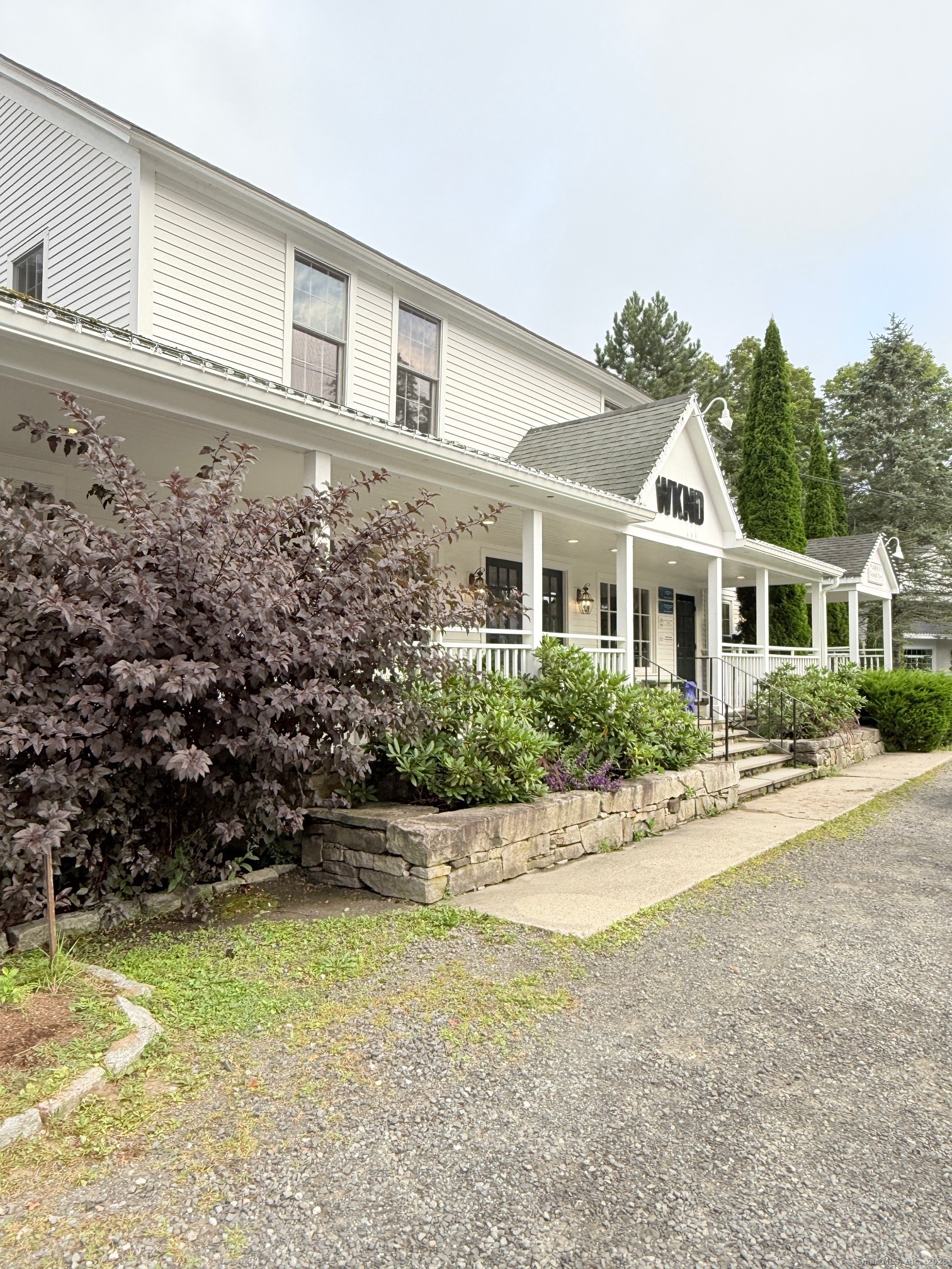 6 Cornwall Road Property Photo 4