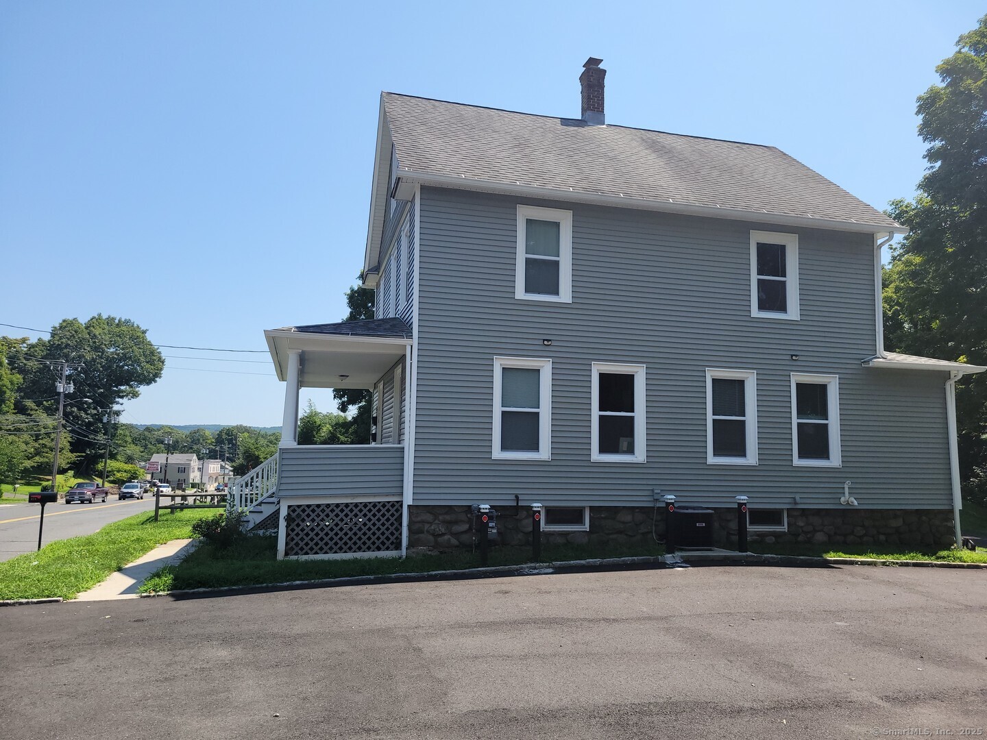 470 Rubber Avenue Property Photo 2