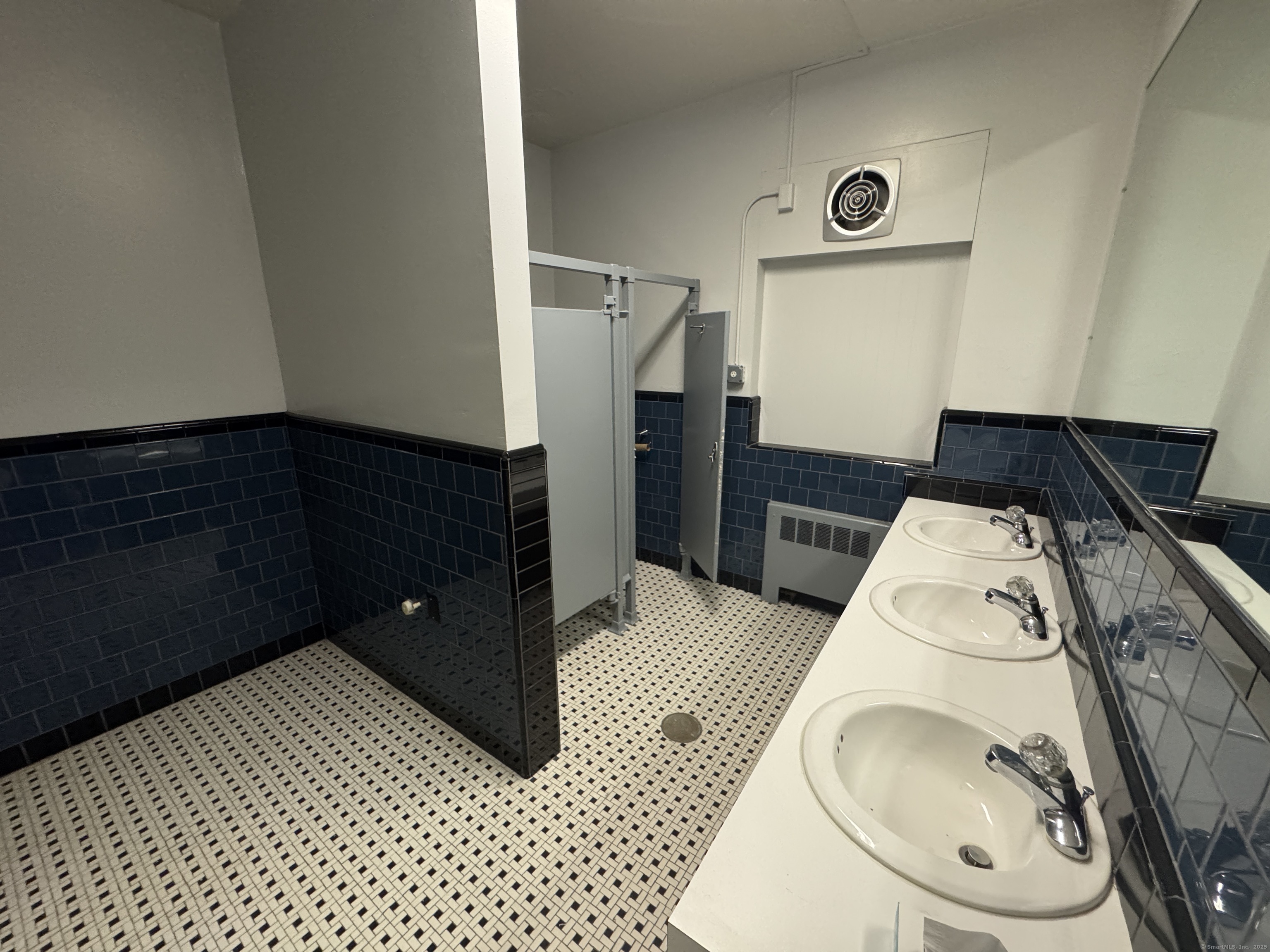 54 Wall Street Property Photo 10
