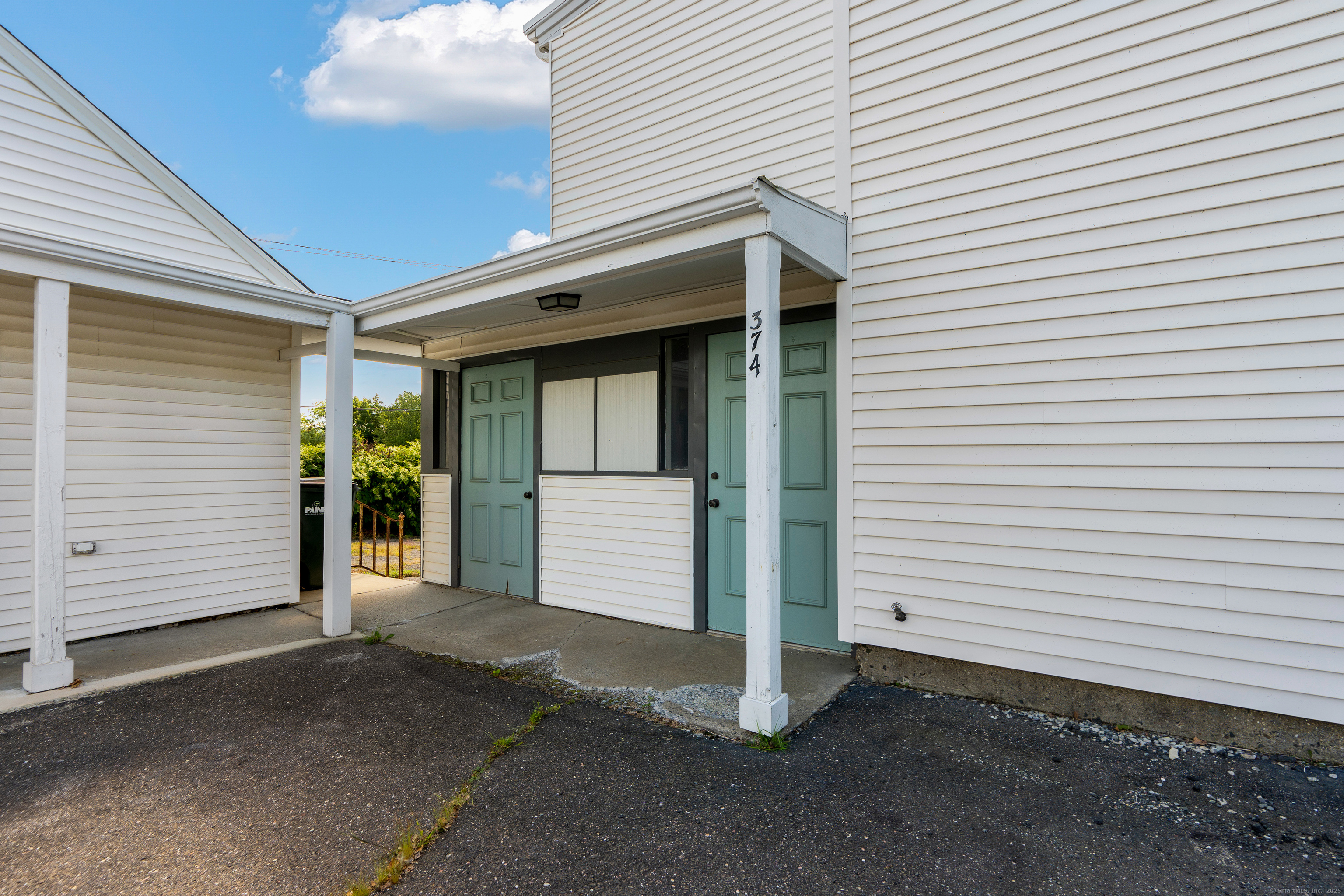 368 Hopmeadow Street Property Photo 21