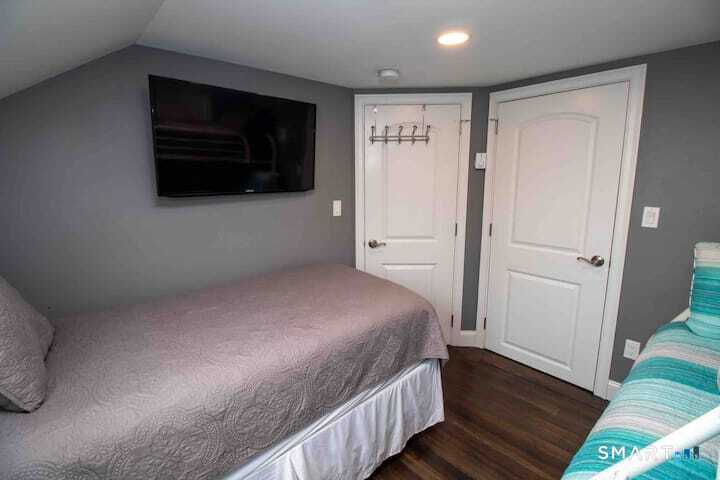 21 Groveway 21 Property Photo 27