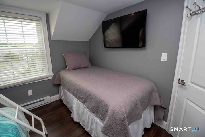 21 Groveway 21 Property Photo 28