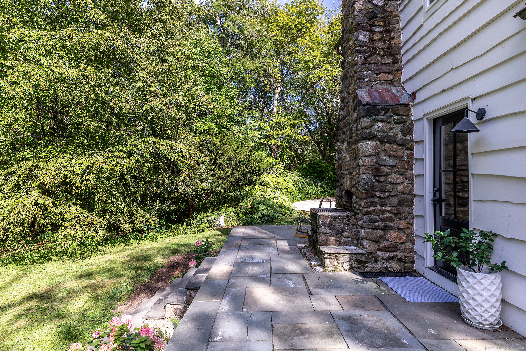 34 Evergreen Passway Property Photo 4