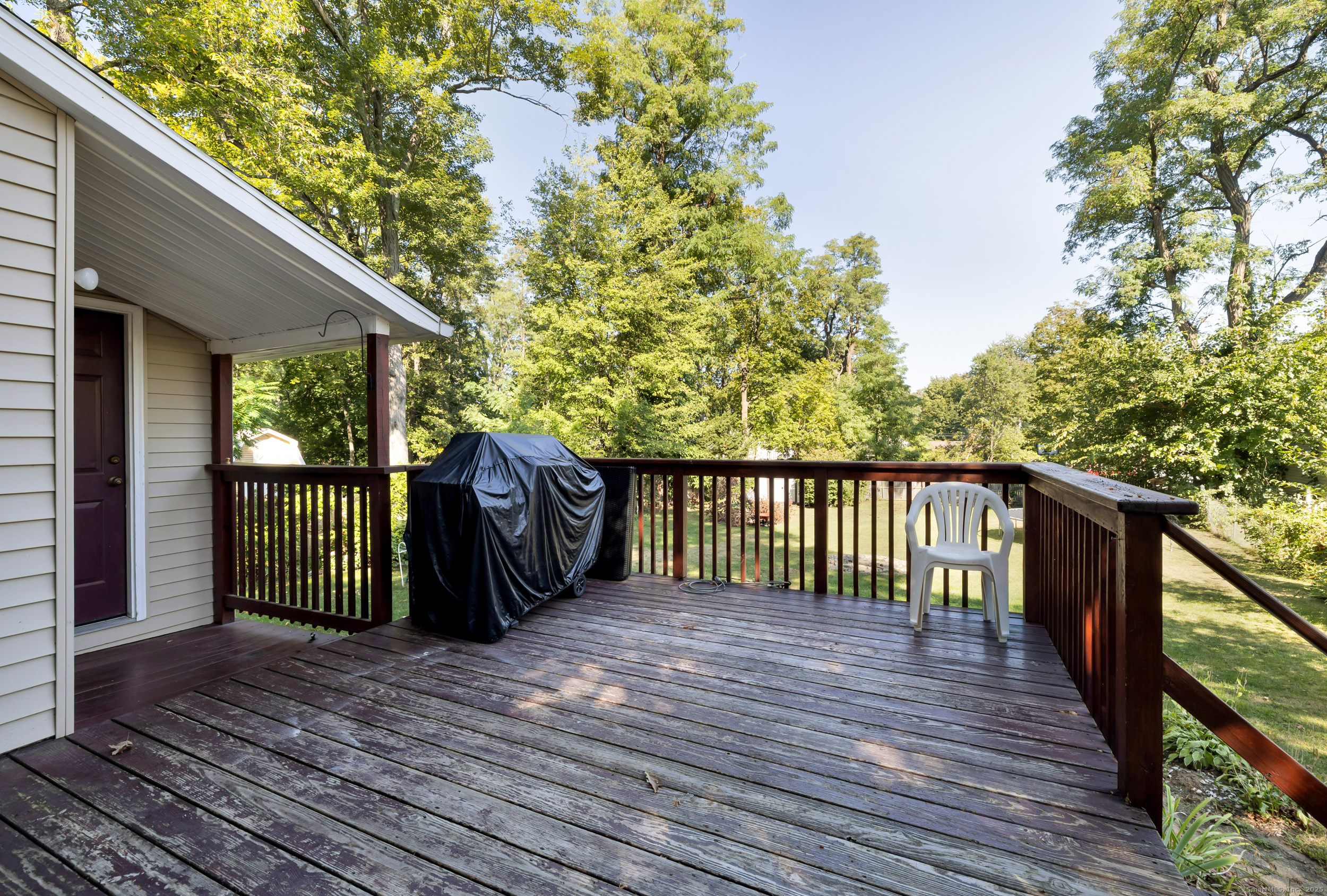 94 Larrabee Street Property Photo 6