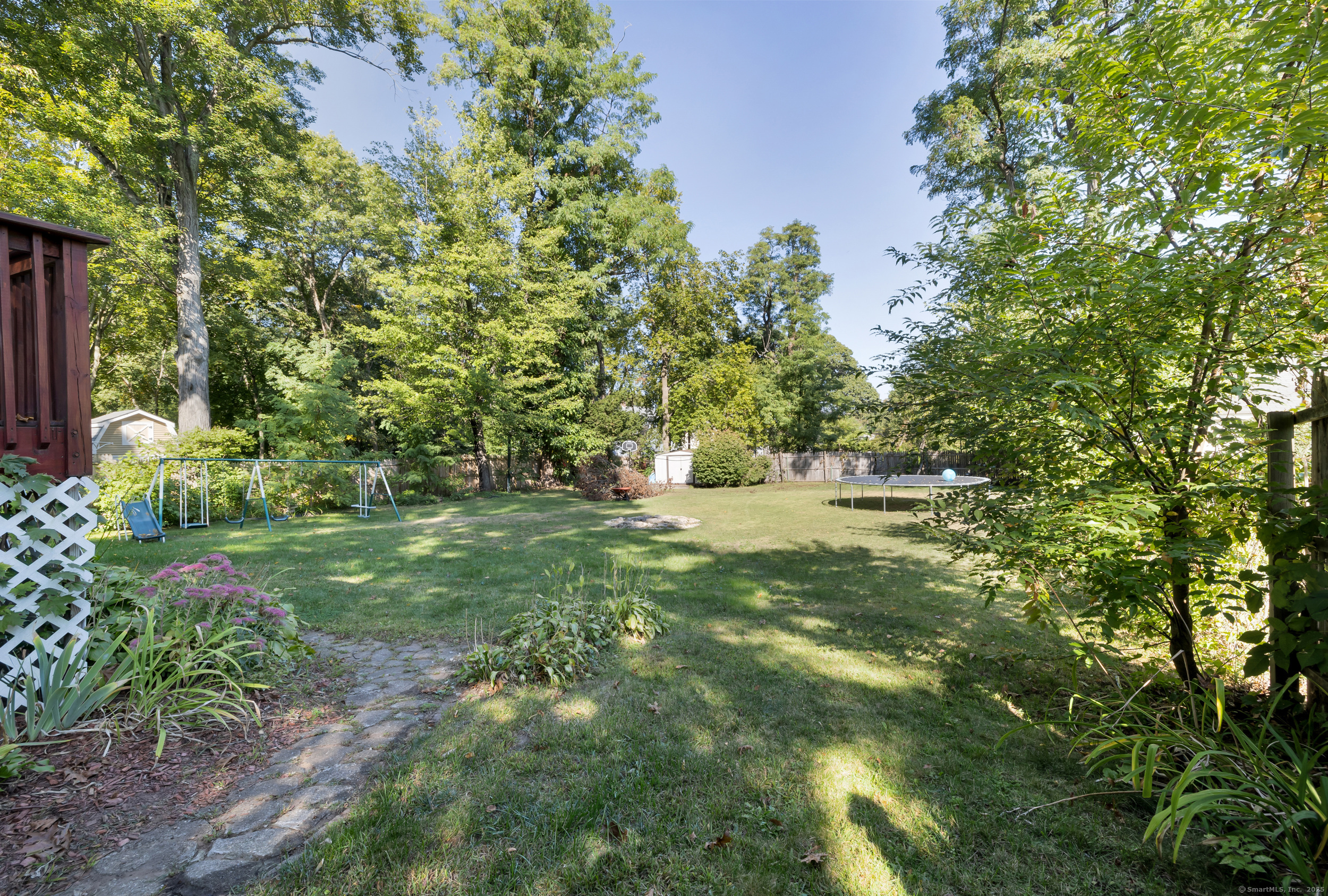 94 Larrabee Street Property Photo 9
