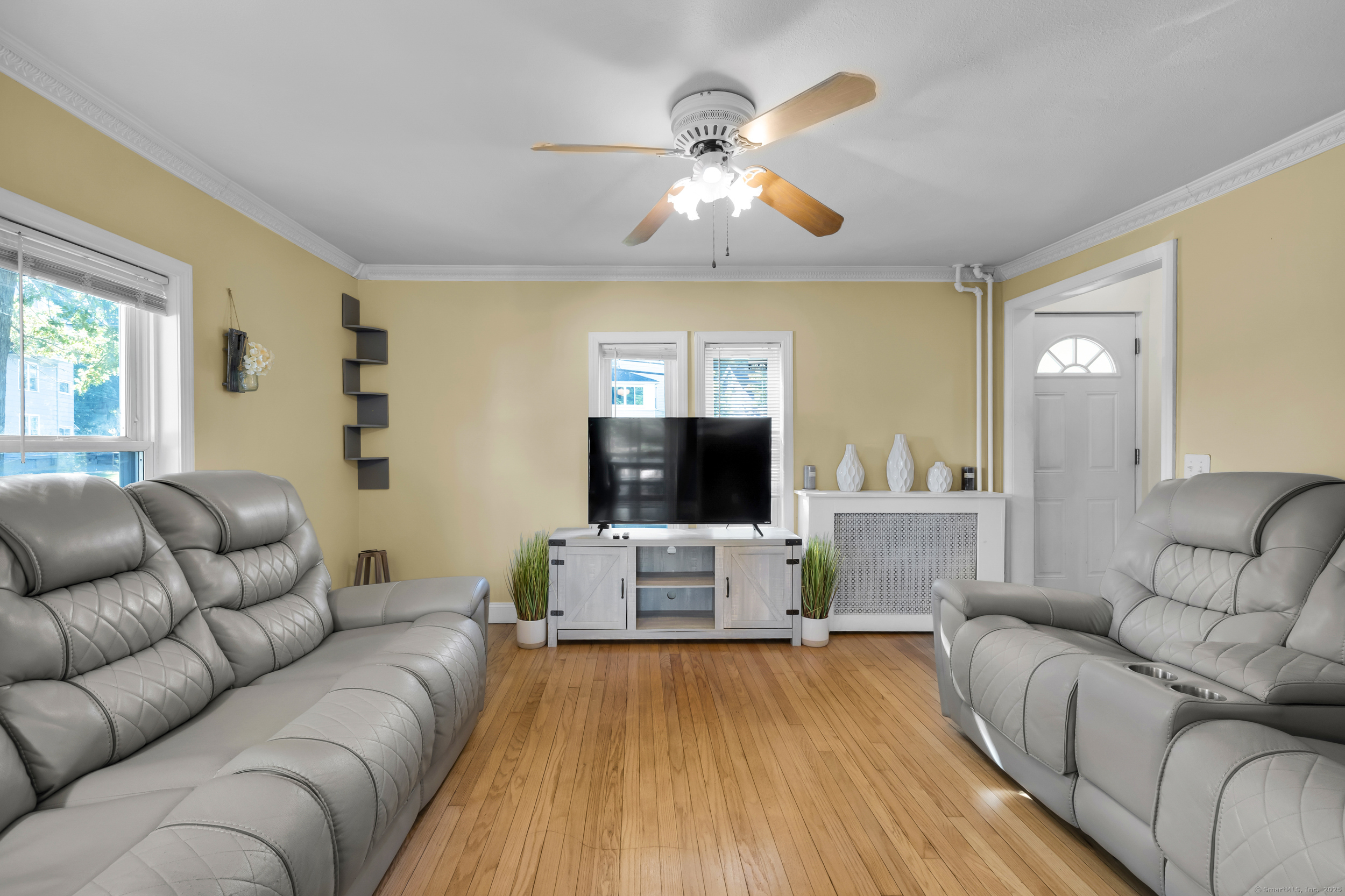94 Larrabee Street Property Photo 12
