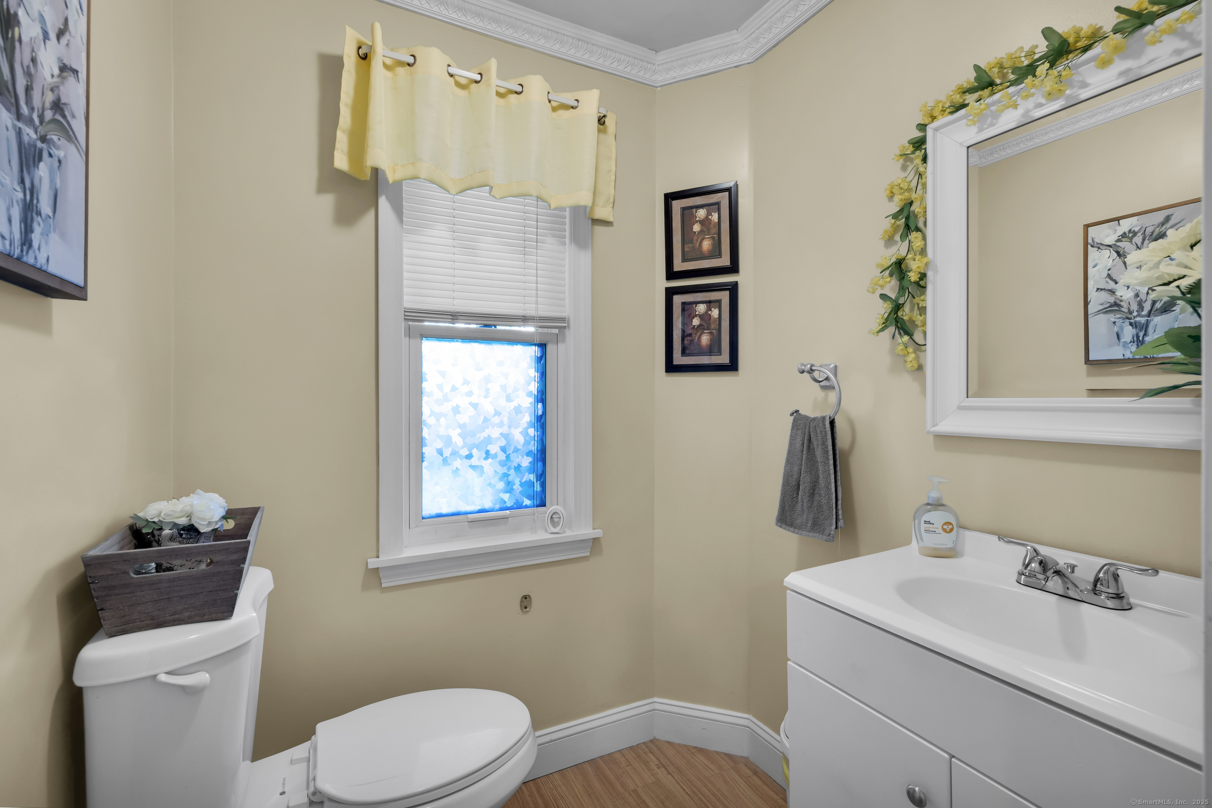 94 Larrabee Street Property Photo 23