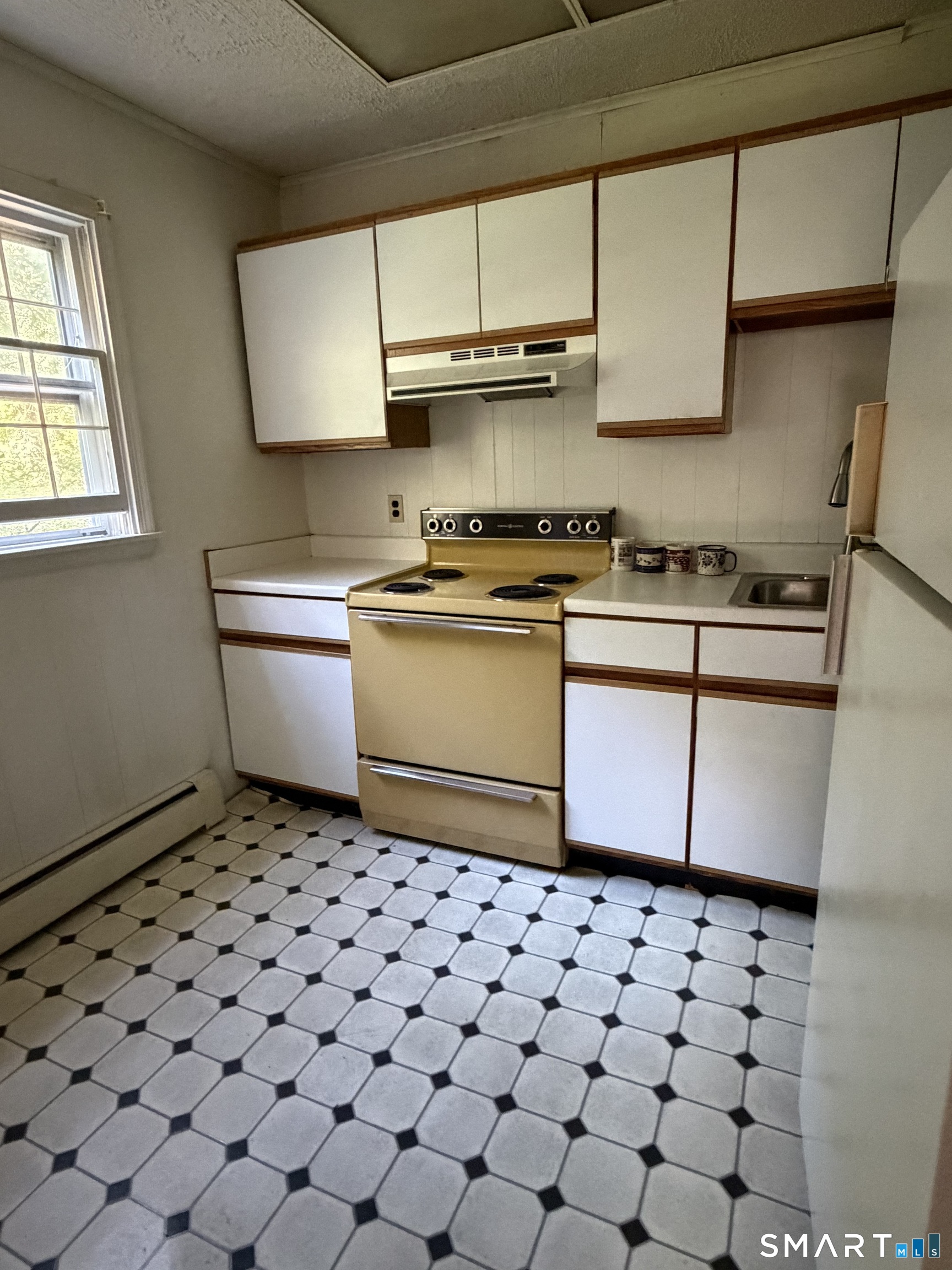 2 Rita Drive Property Photo 12