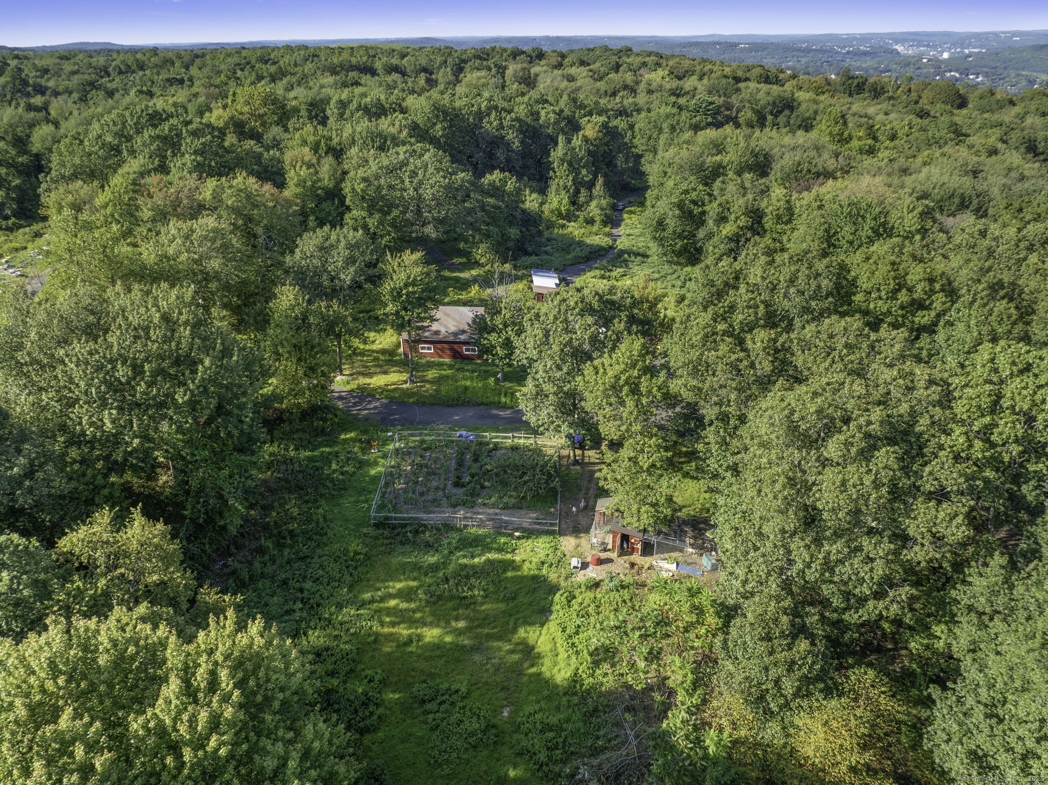 100 Hunters Mountain Road Property Photo 2