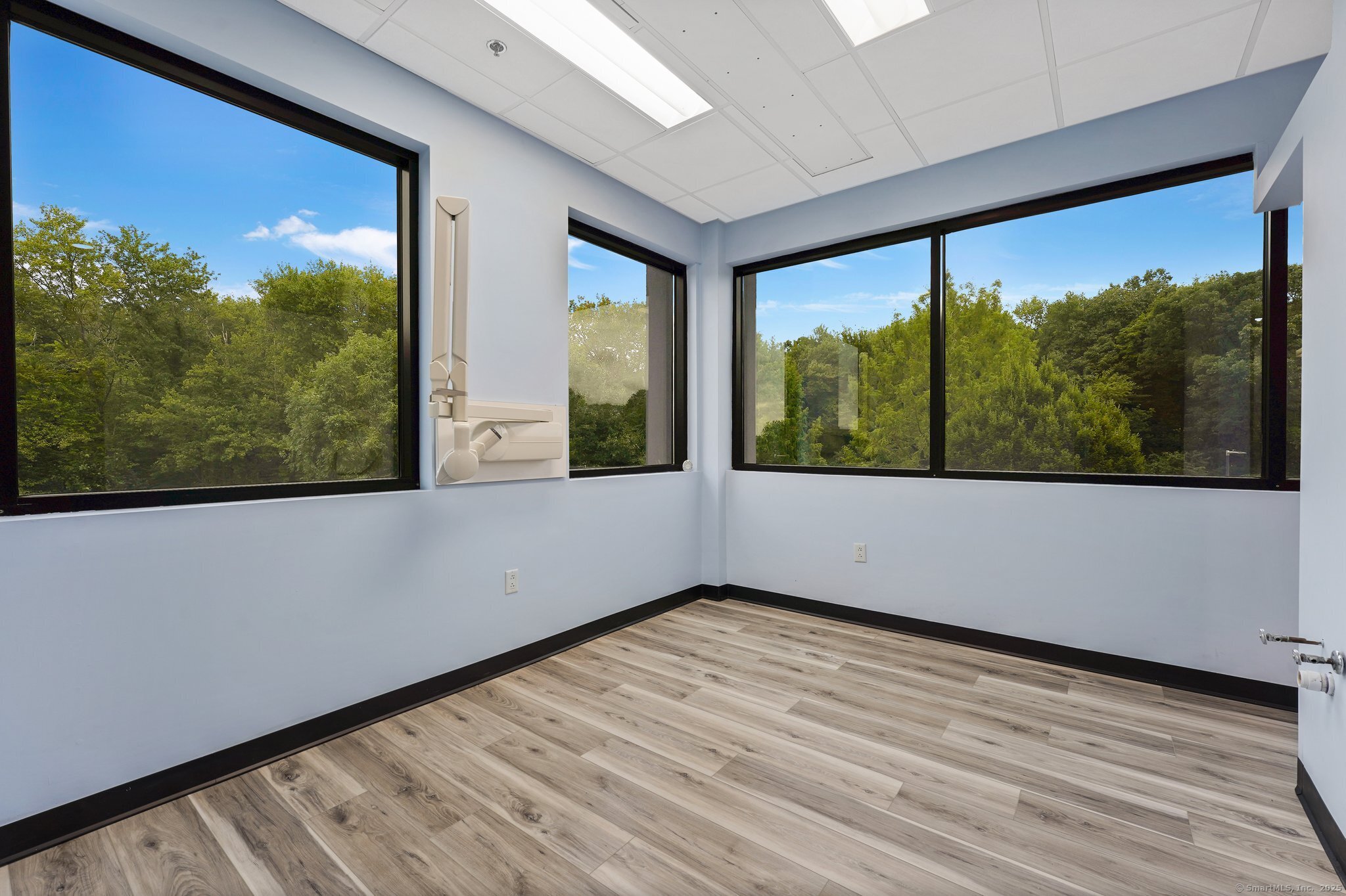 115 Technology A205 Drive Property Photo 17