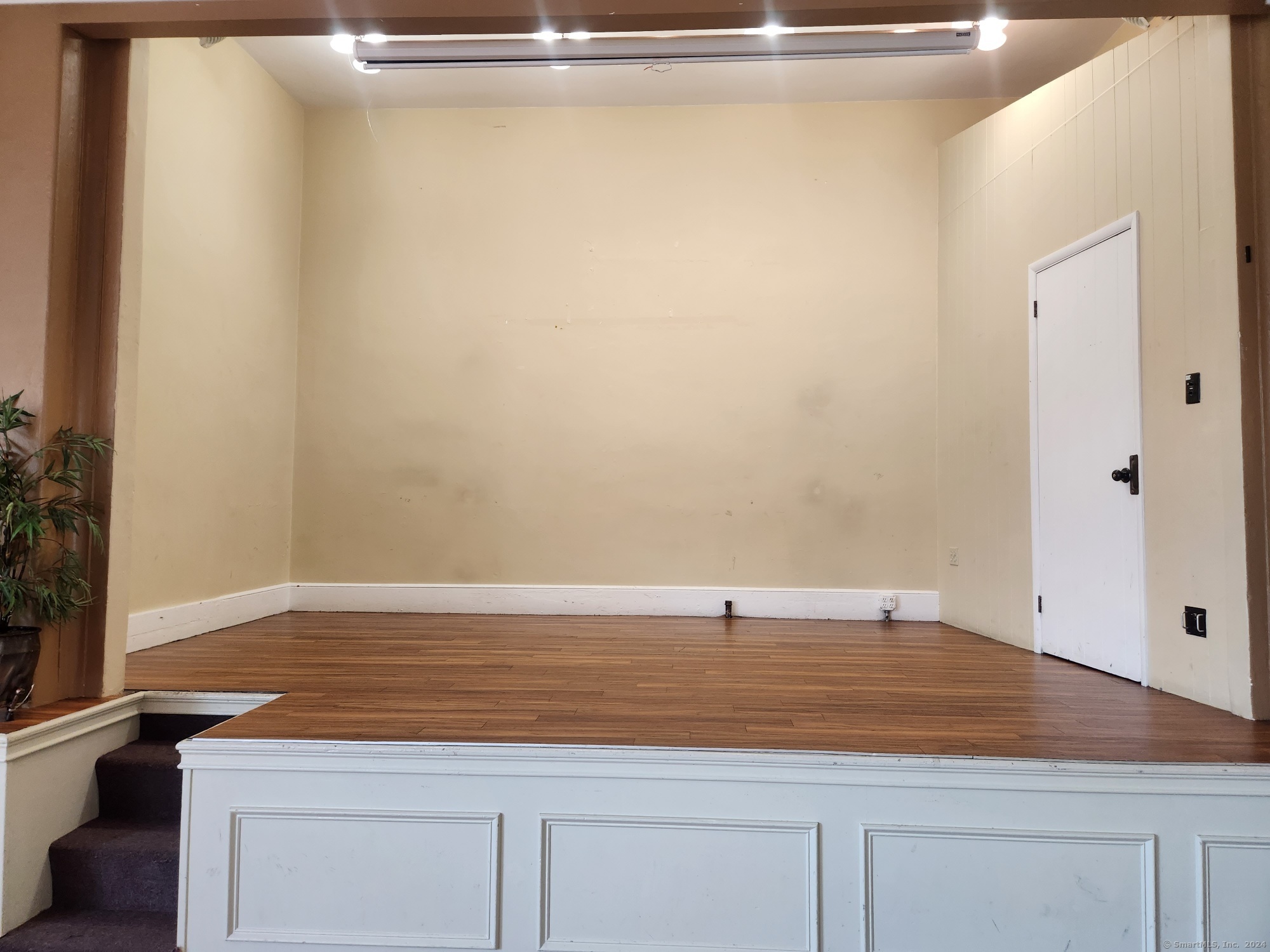37 Orlando Street Property Photo 5