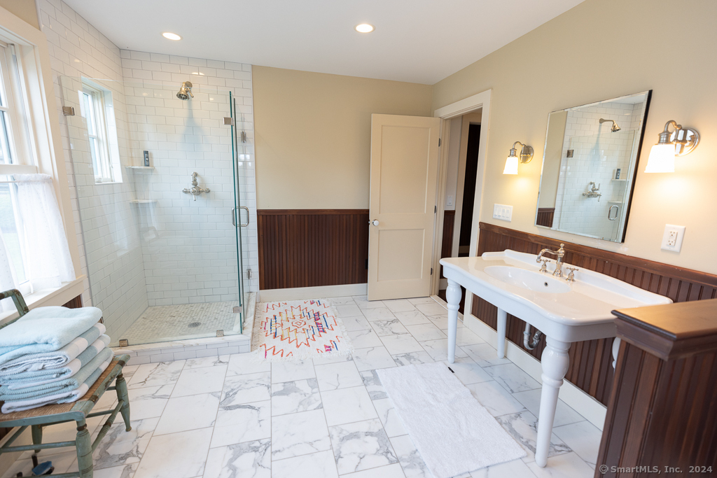17 Agawam Avenue Property Photo 26