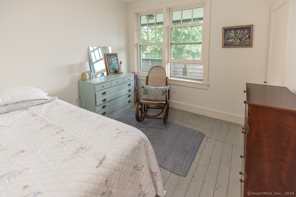 17 Agawam Avenue Property Photo 27