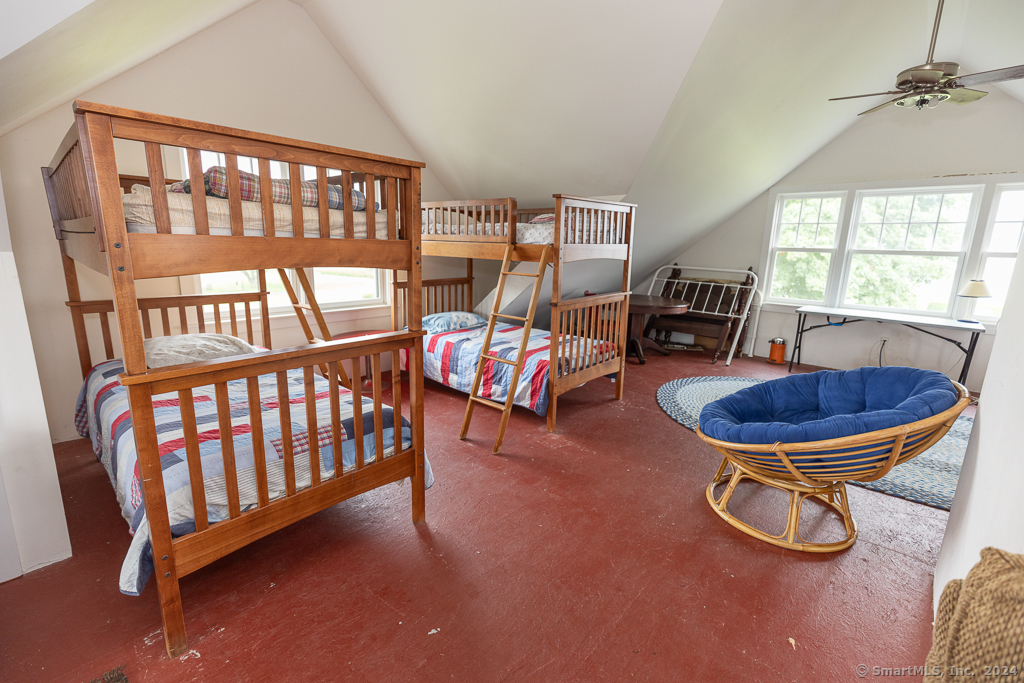 17 Agawam Avenue Property Photo 34