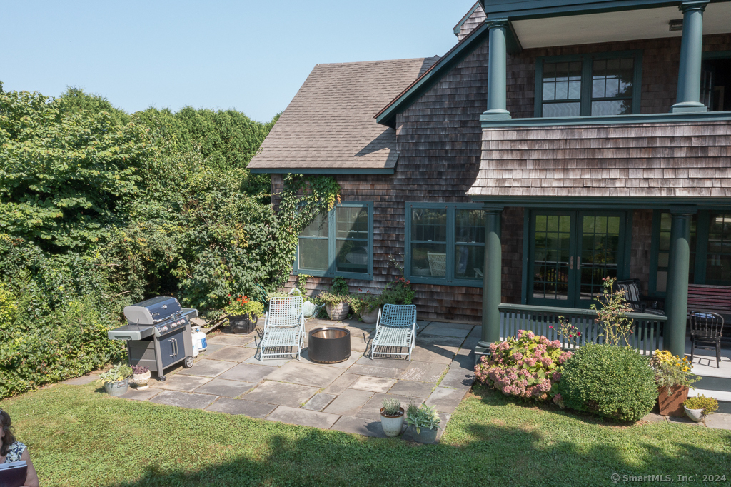 17 Agawam Avenue Property Photo 35