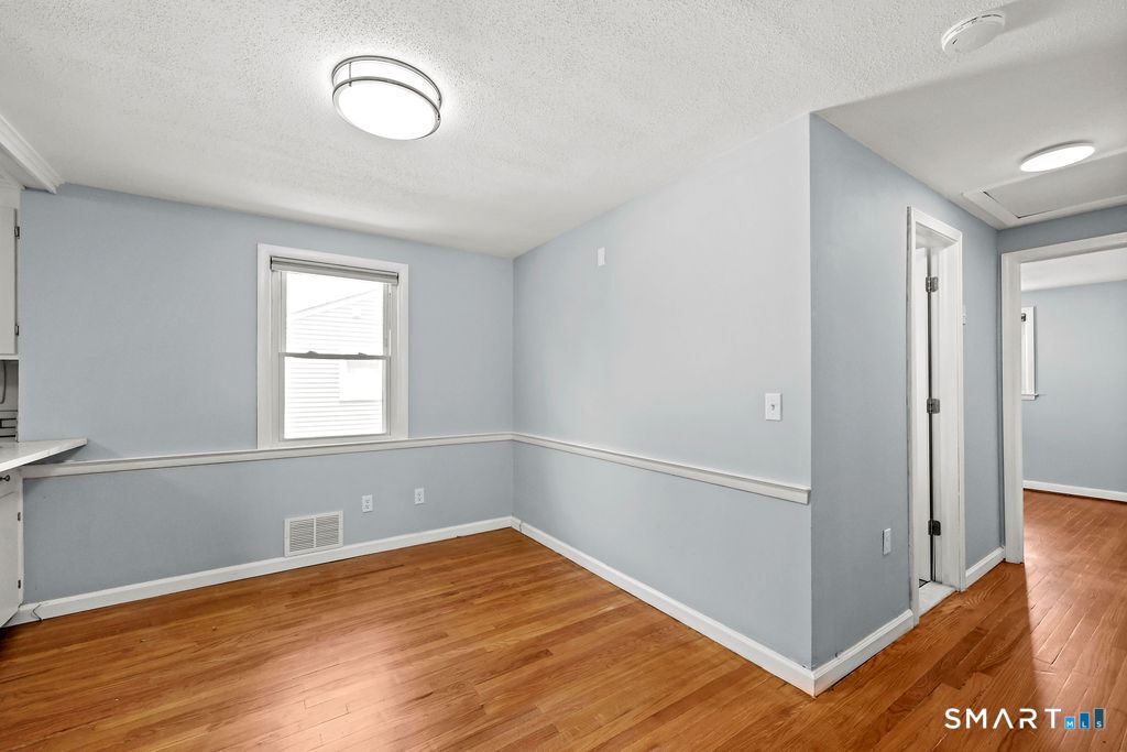 130 Florence Street Property Photo 12